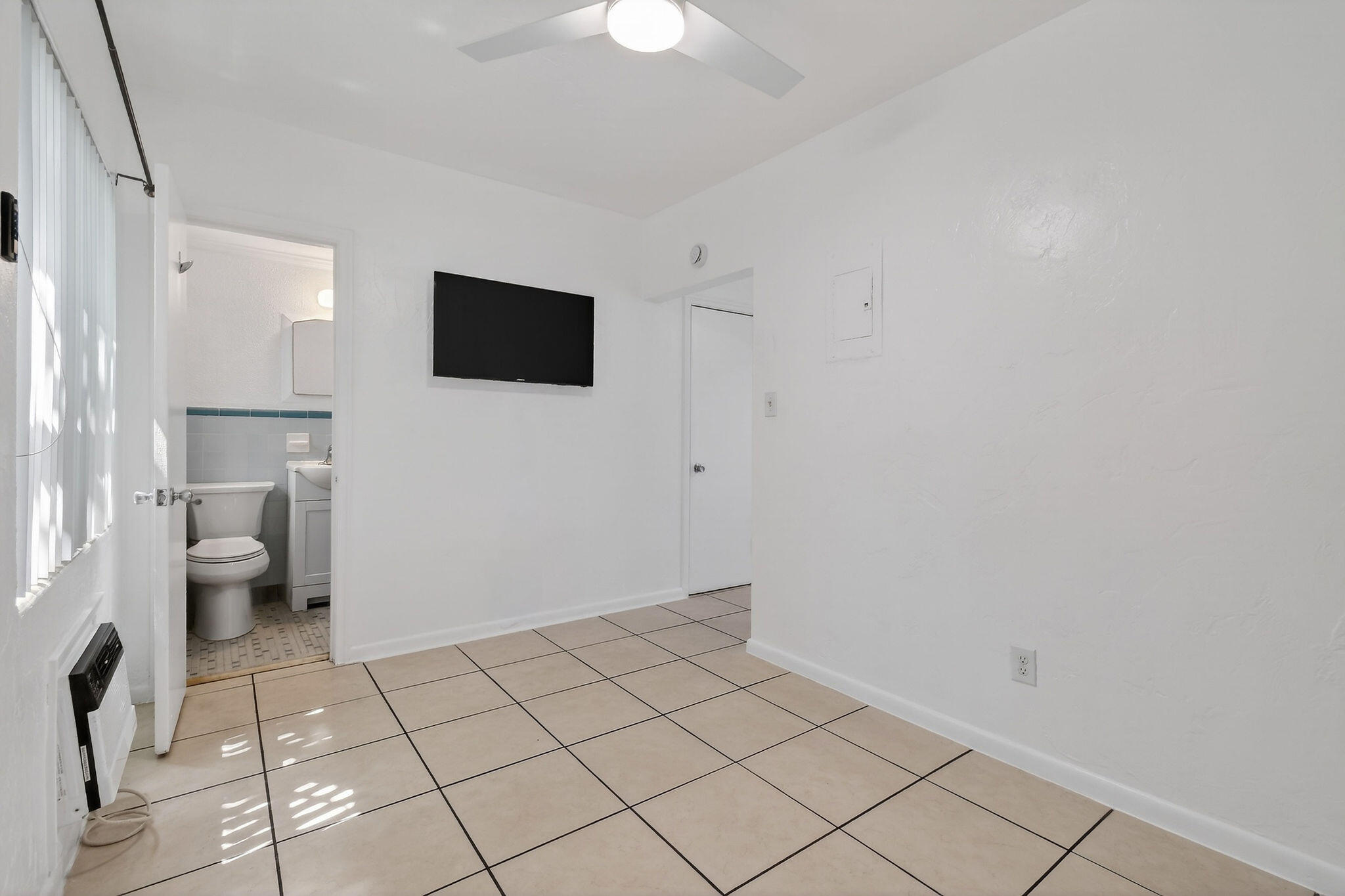PALM BEACH SHORES - Residential Lease