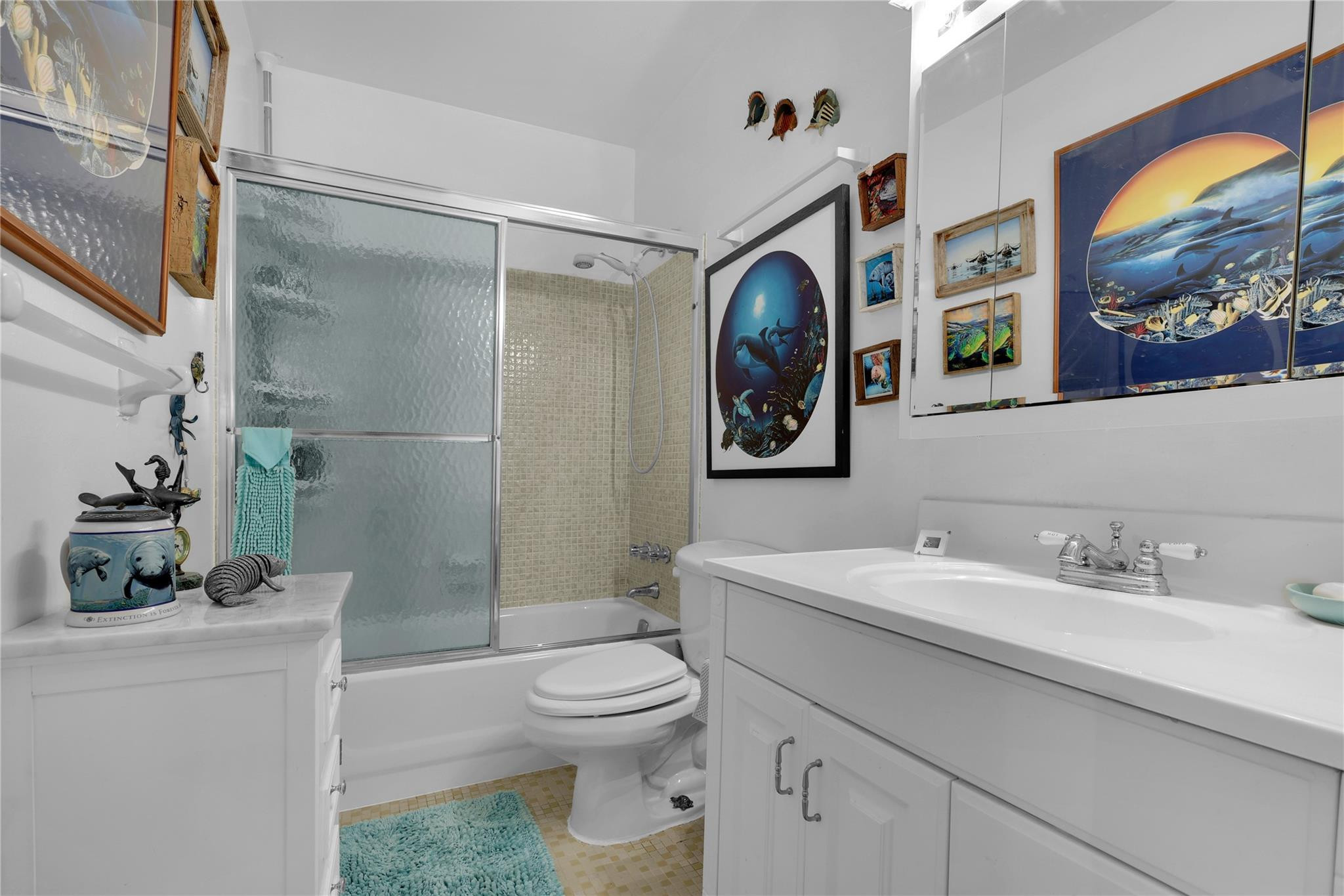 Mayfair Apt Co-op - Residential