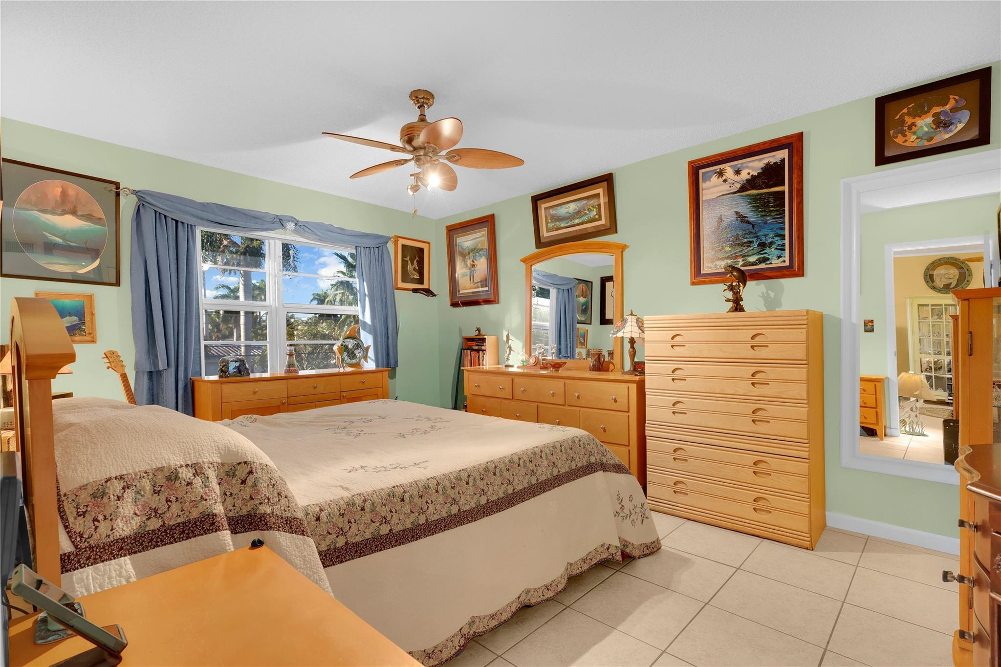 Mayfair Apt Co-op - Residential