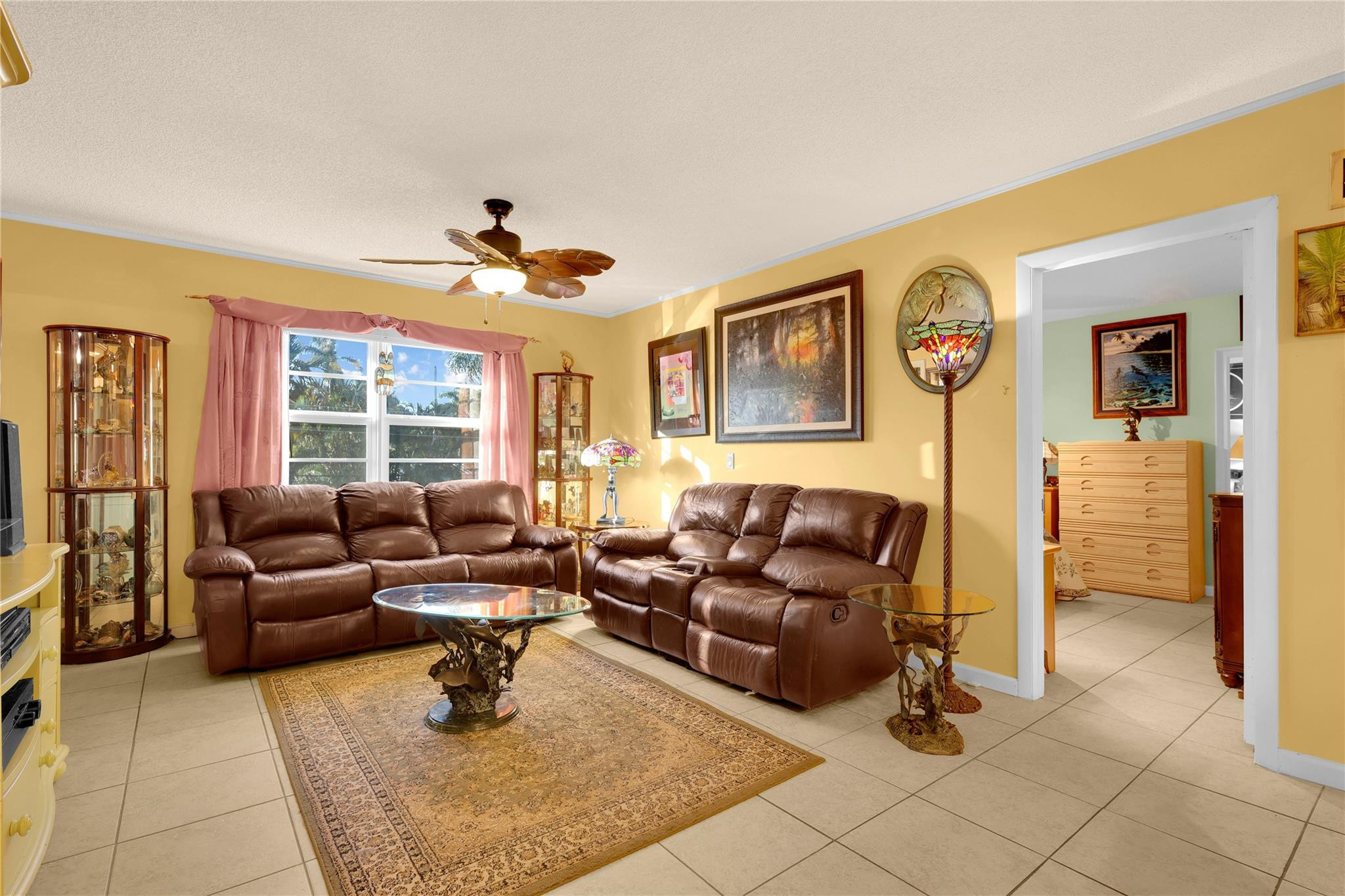 Mayfair Apt Co-op - Residential