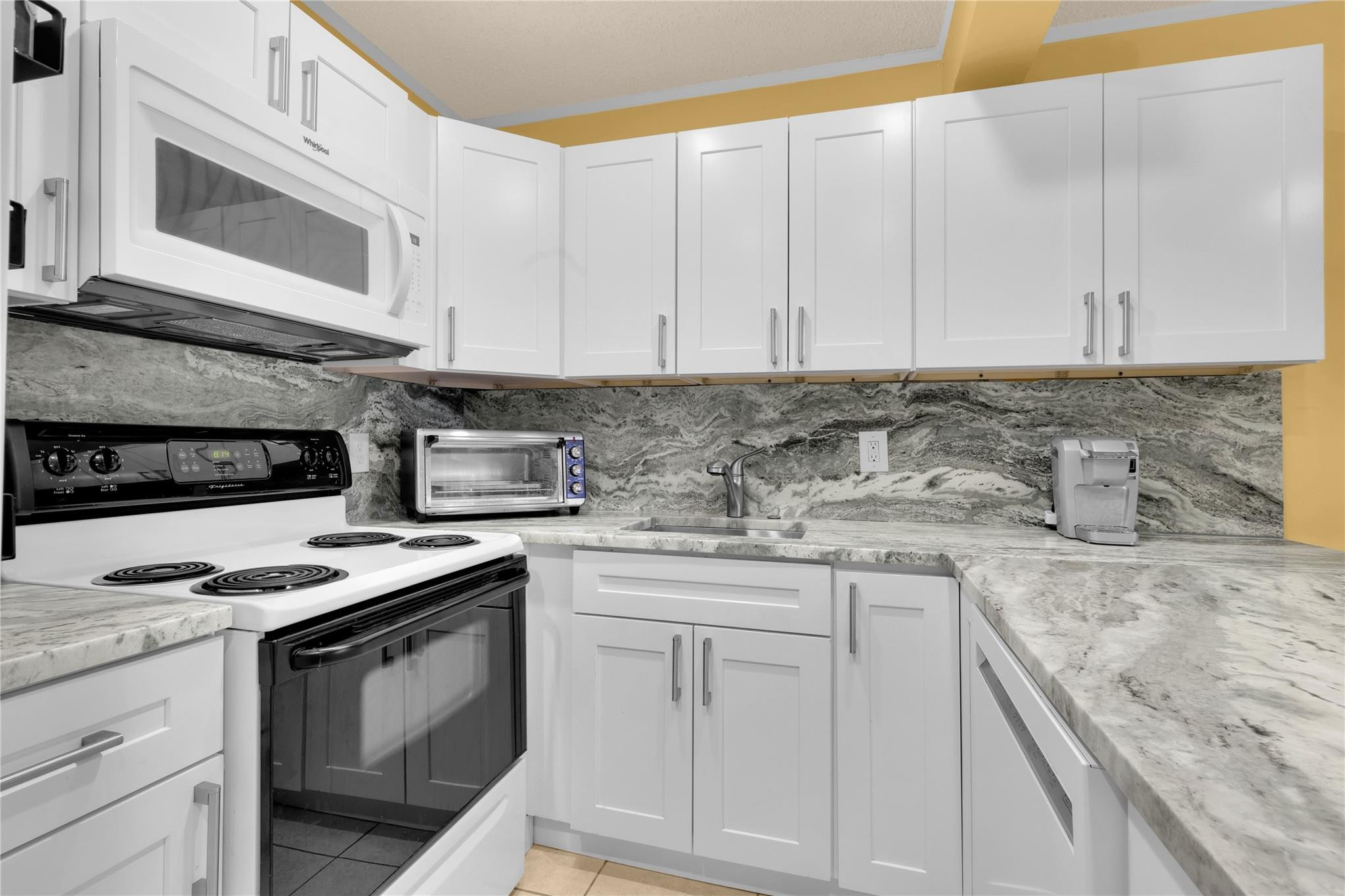 Mayfair Apt Co-op - Residential