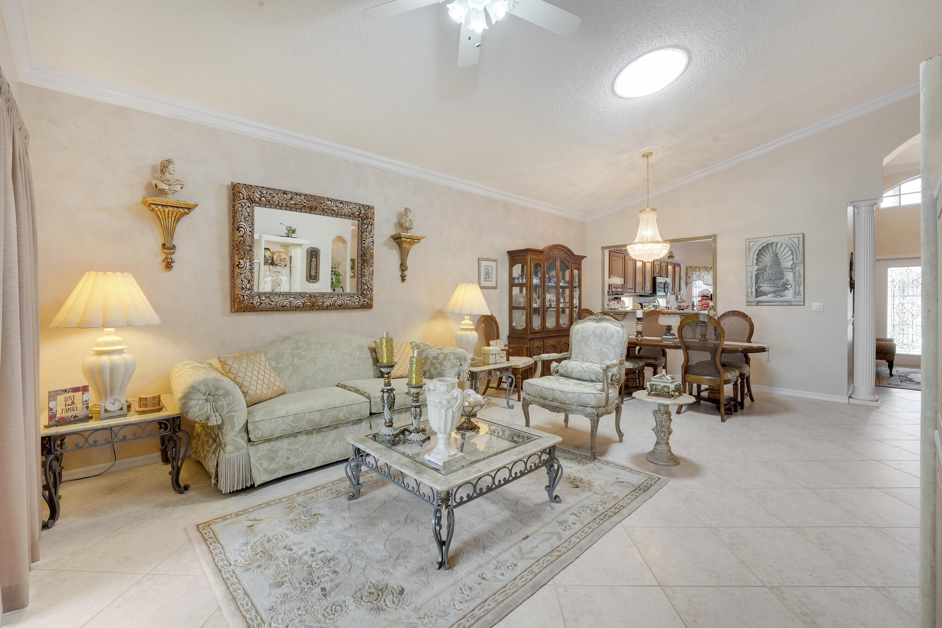 BALMORAL COUNTRY CLUB LACUNA POD B - Residential