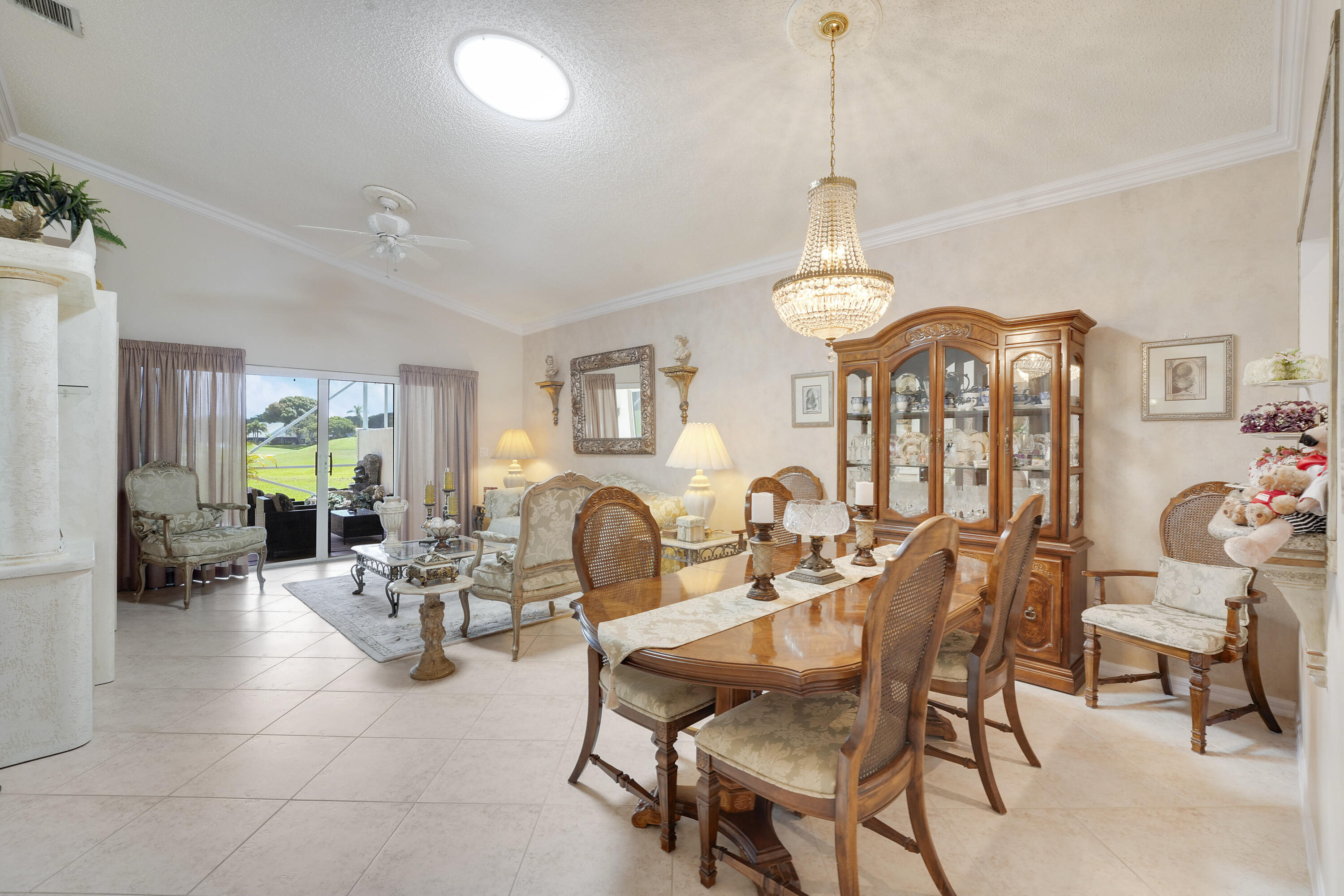BALMORAL COUNTRY CLUB LACUNA POD B - Residential
