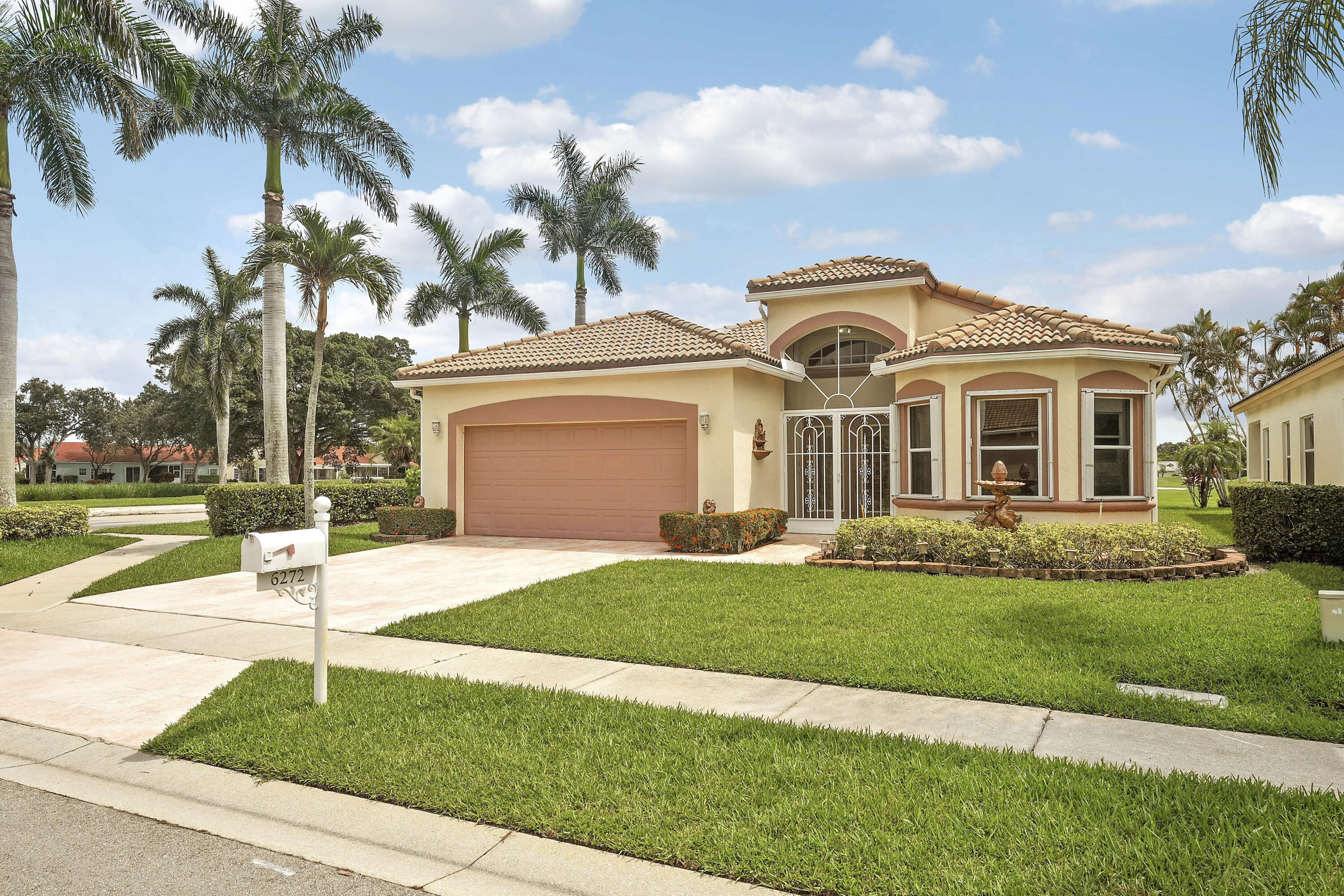 BALMORAL COUNTRY CLUB LACUNA POD B - Residential