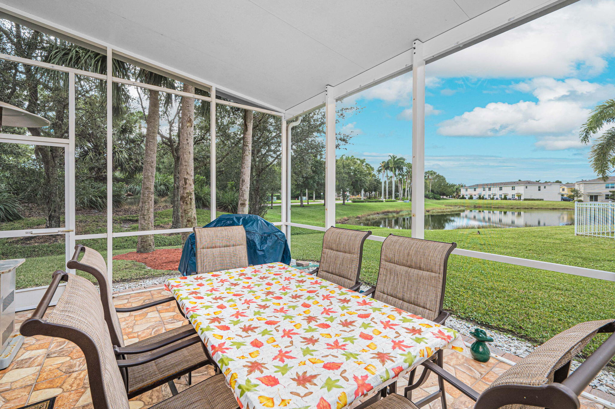 VIZCAYA FALLS PLAT 3 - Residential