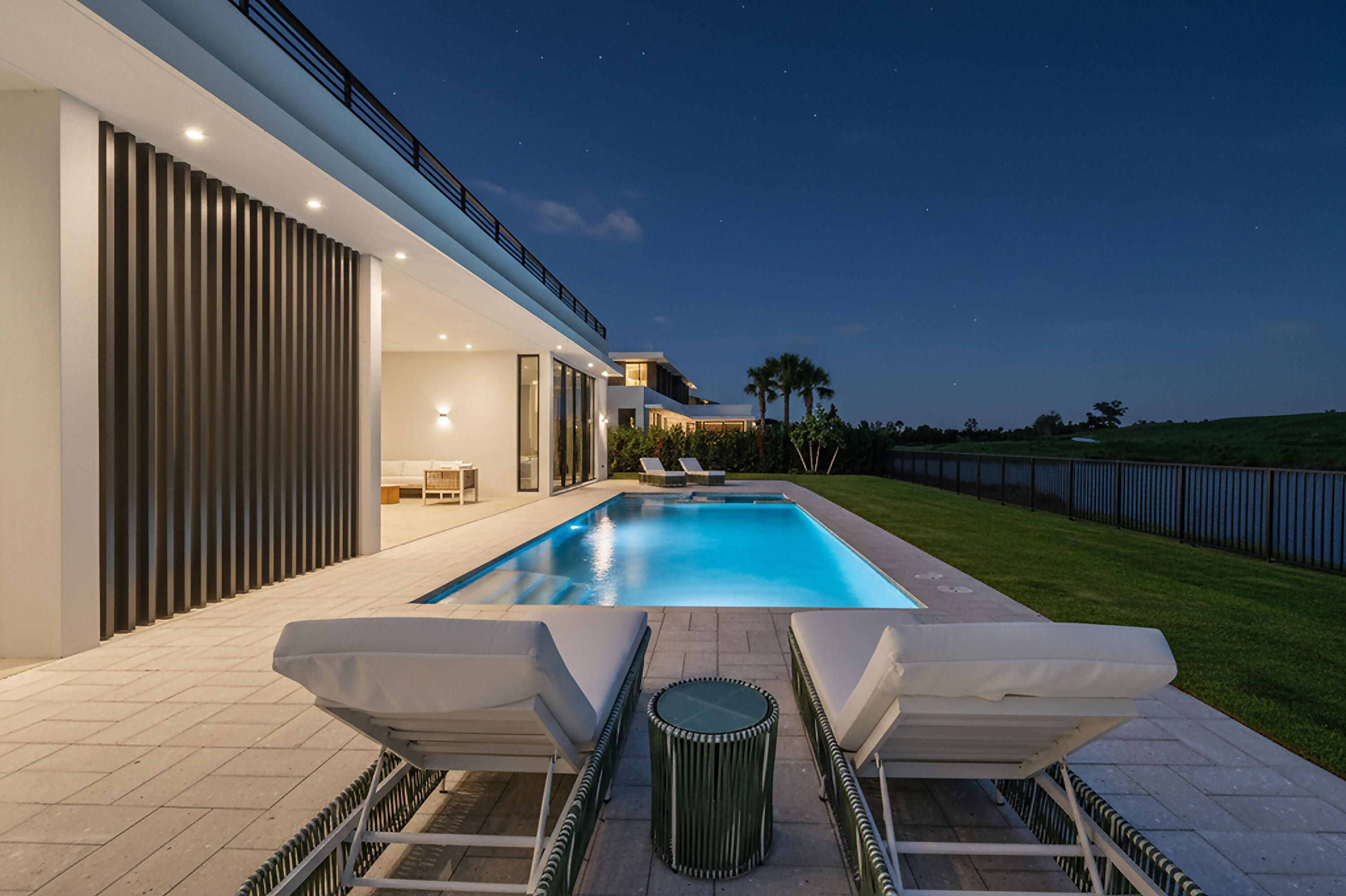 PANTHER NATIONAL AT AVENIR POD - Residential