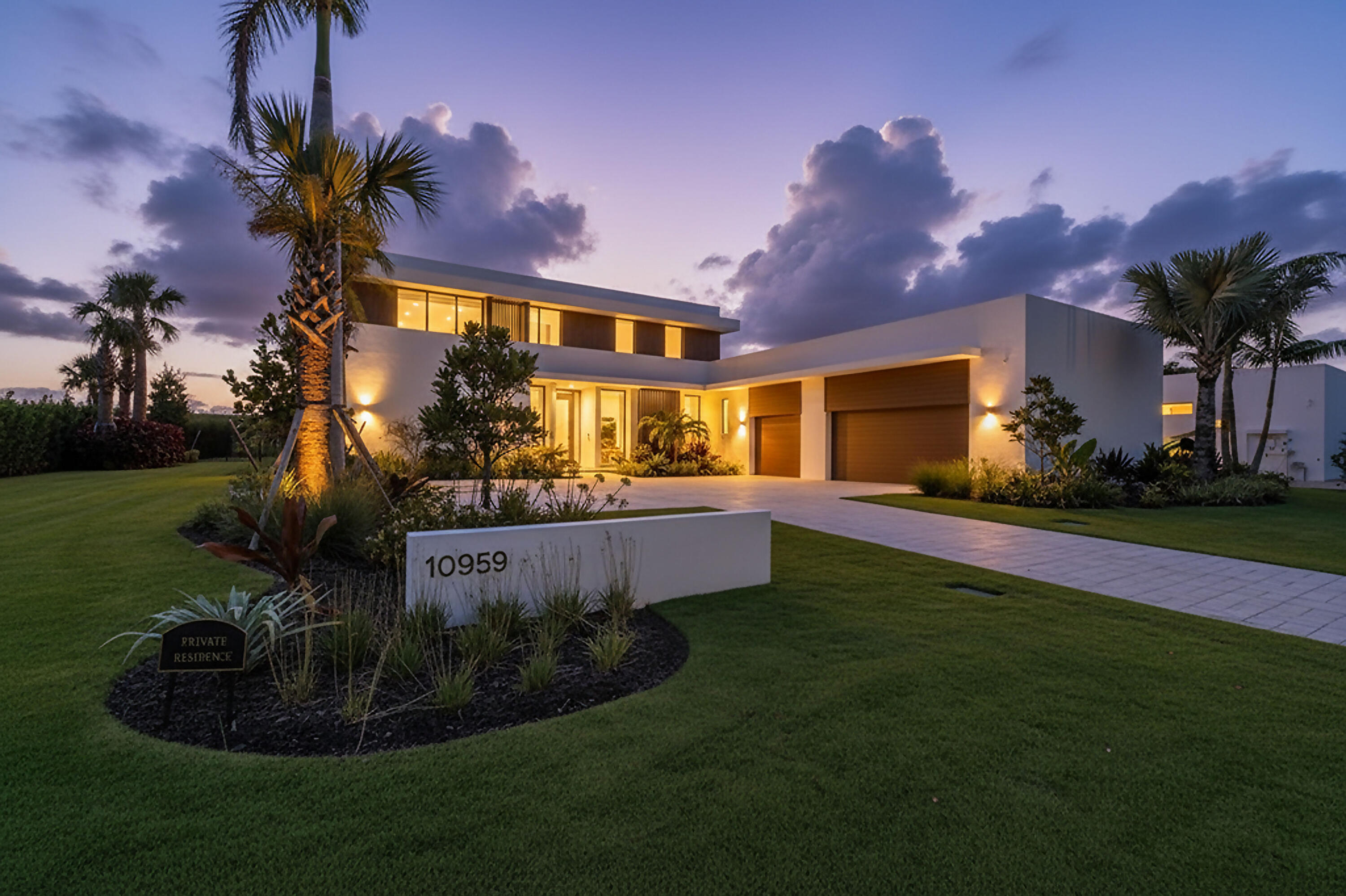 PANTHER NATIONAL AT AVENIR POD - Residential