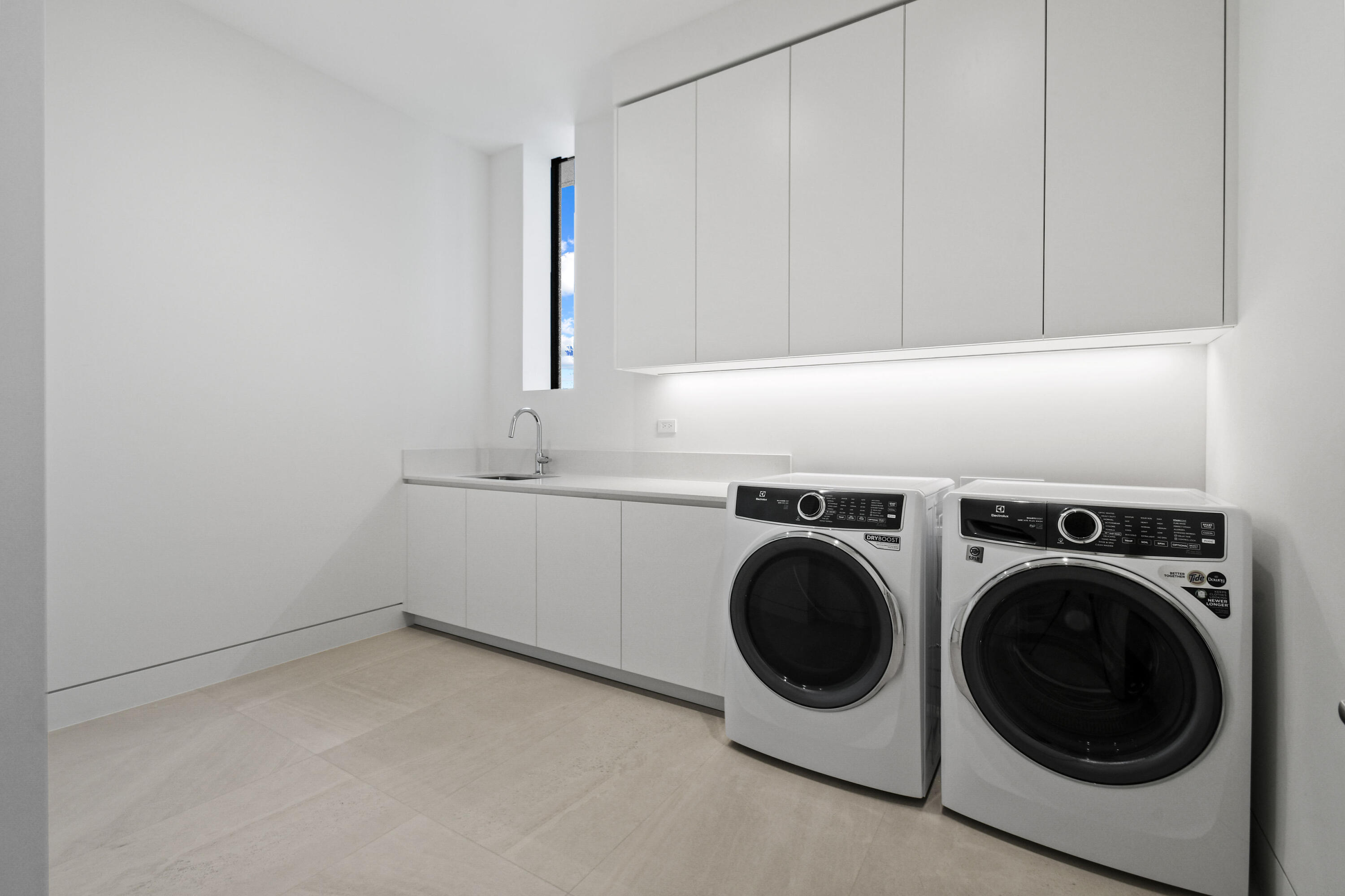 PANTHER NATIONAL AT AVENIR POD - Residential