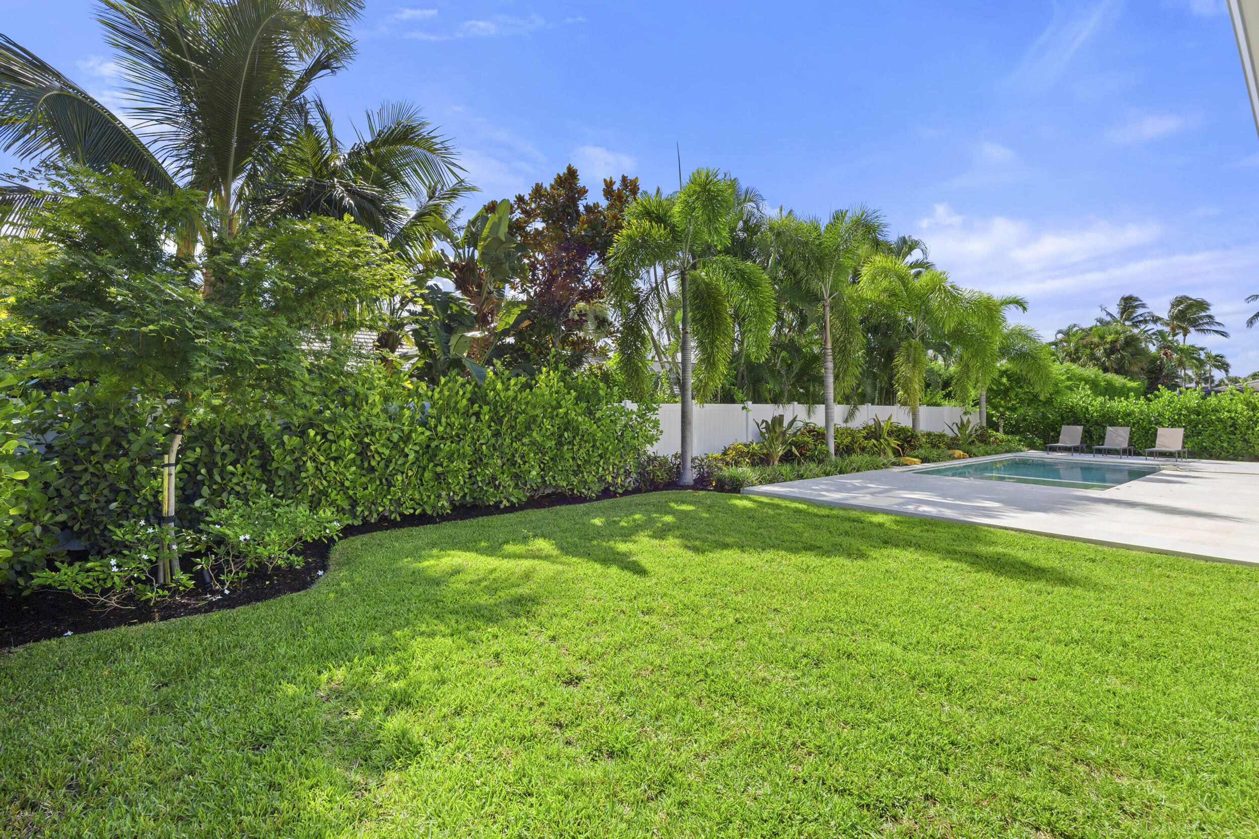 JUPITER INLET BEACH COLONY - Residential