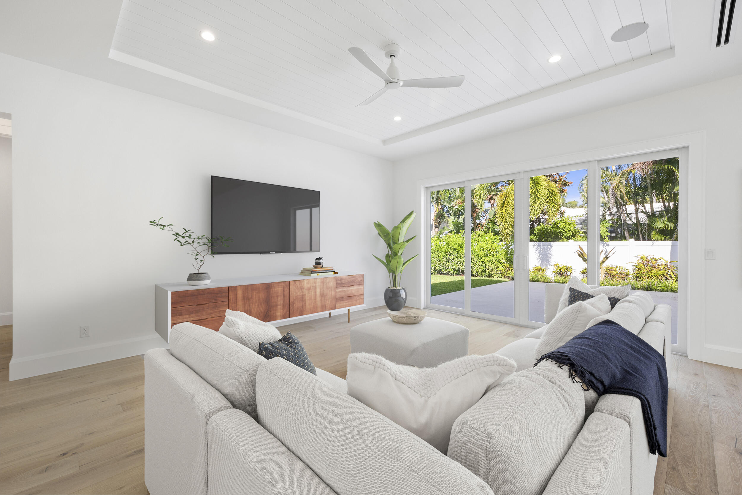 JUPITER INLET BEACH COLONY - Residential
