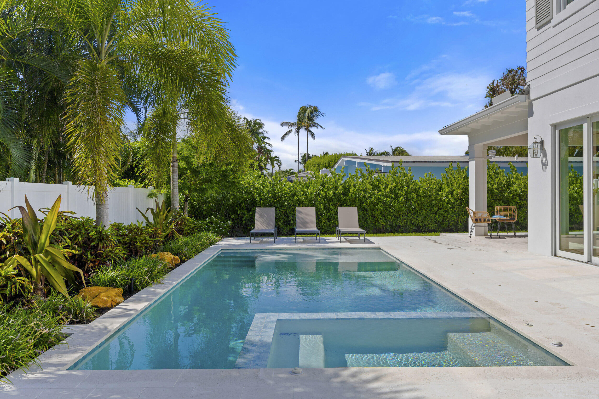 JUPITER INLET BEACH COLONY - Residential