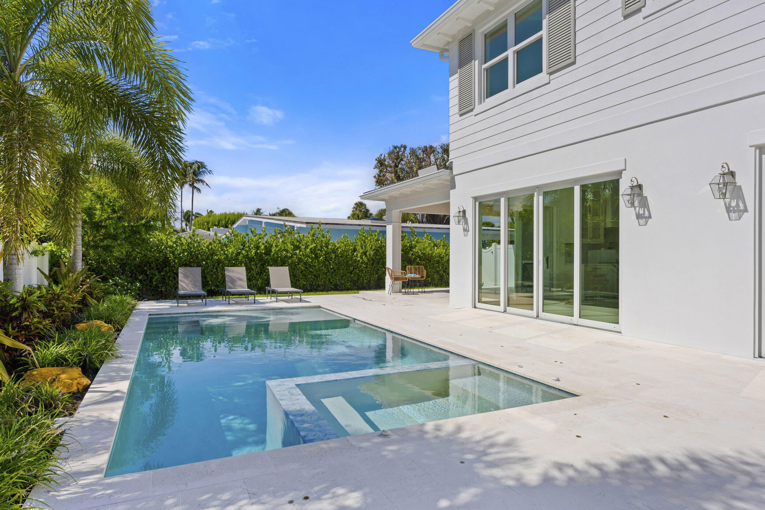 JUPITER INLET BEACH COLONY - Residential
