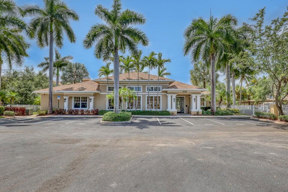 VILLAS AT EMERALD DUNES CONDO - Residential Lease