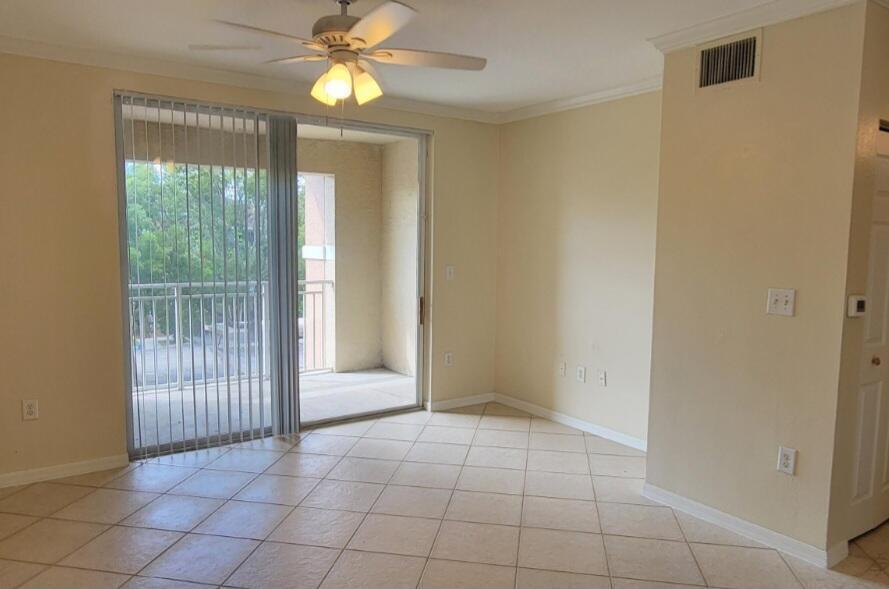 VILLAS AT EMERALD DUNES CONDO - Residential Lease