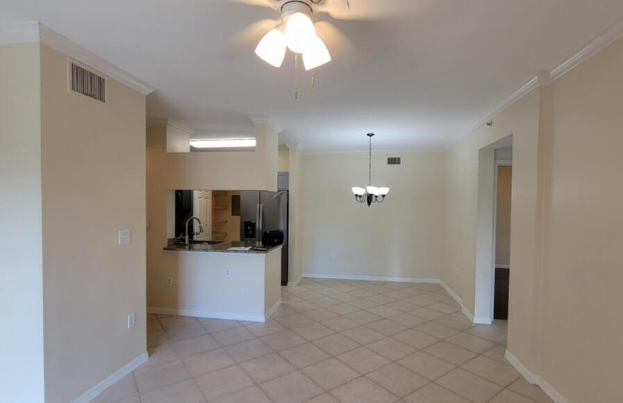 VILLAS AT EMERALD DUNES CONDO - Residential Lease