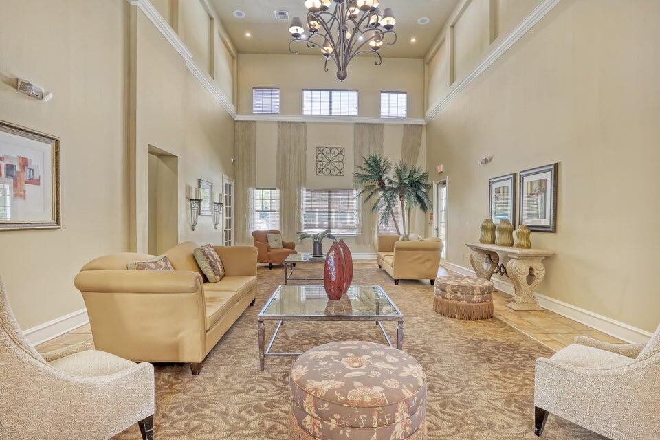 VILLAS AT EMERALD DUNES CONDO - Residential Lease