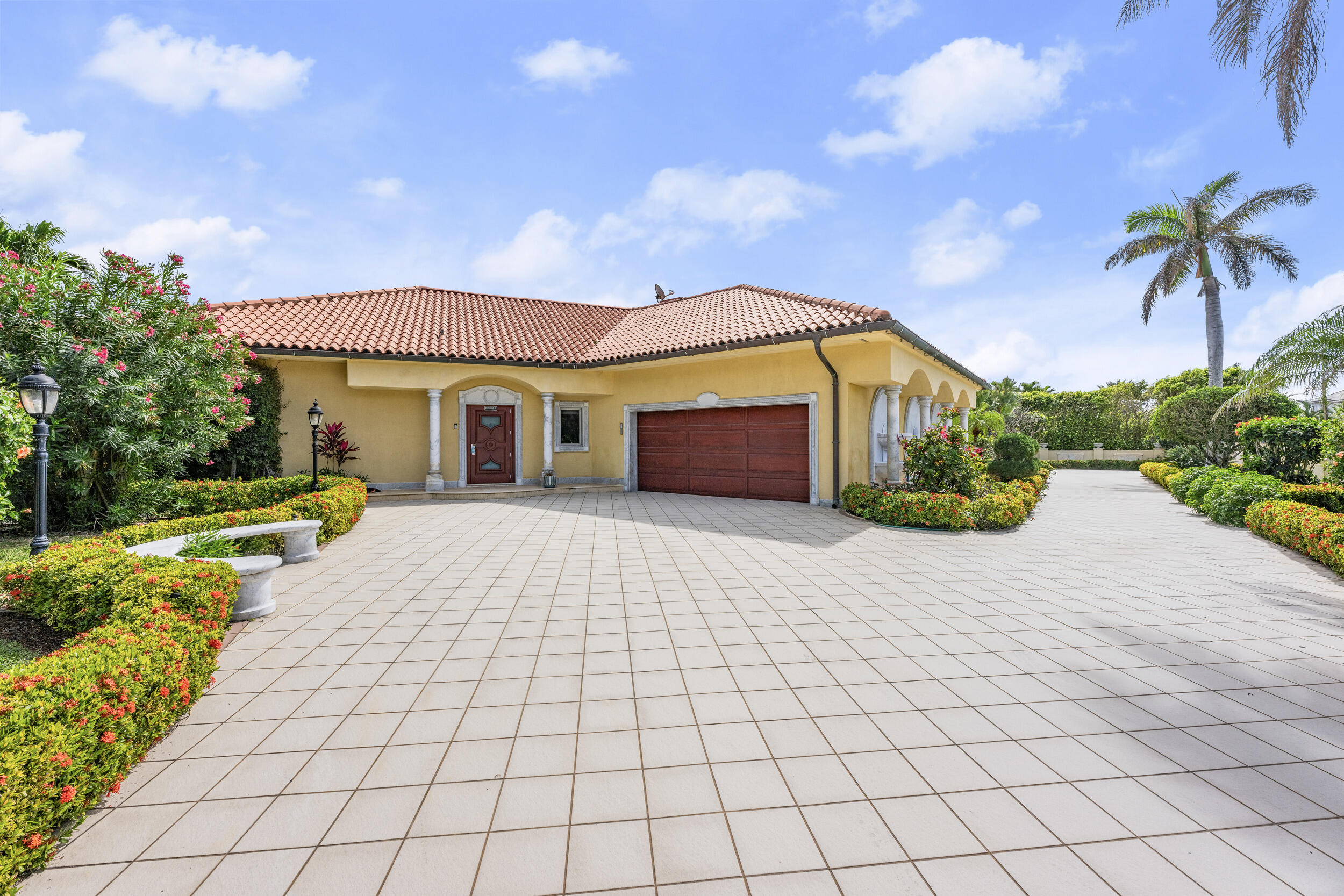 POINT MANALAPAN 1 - Residential