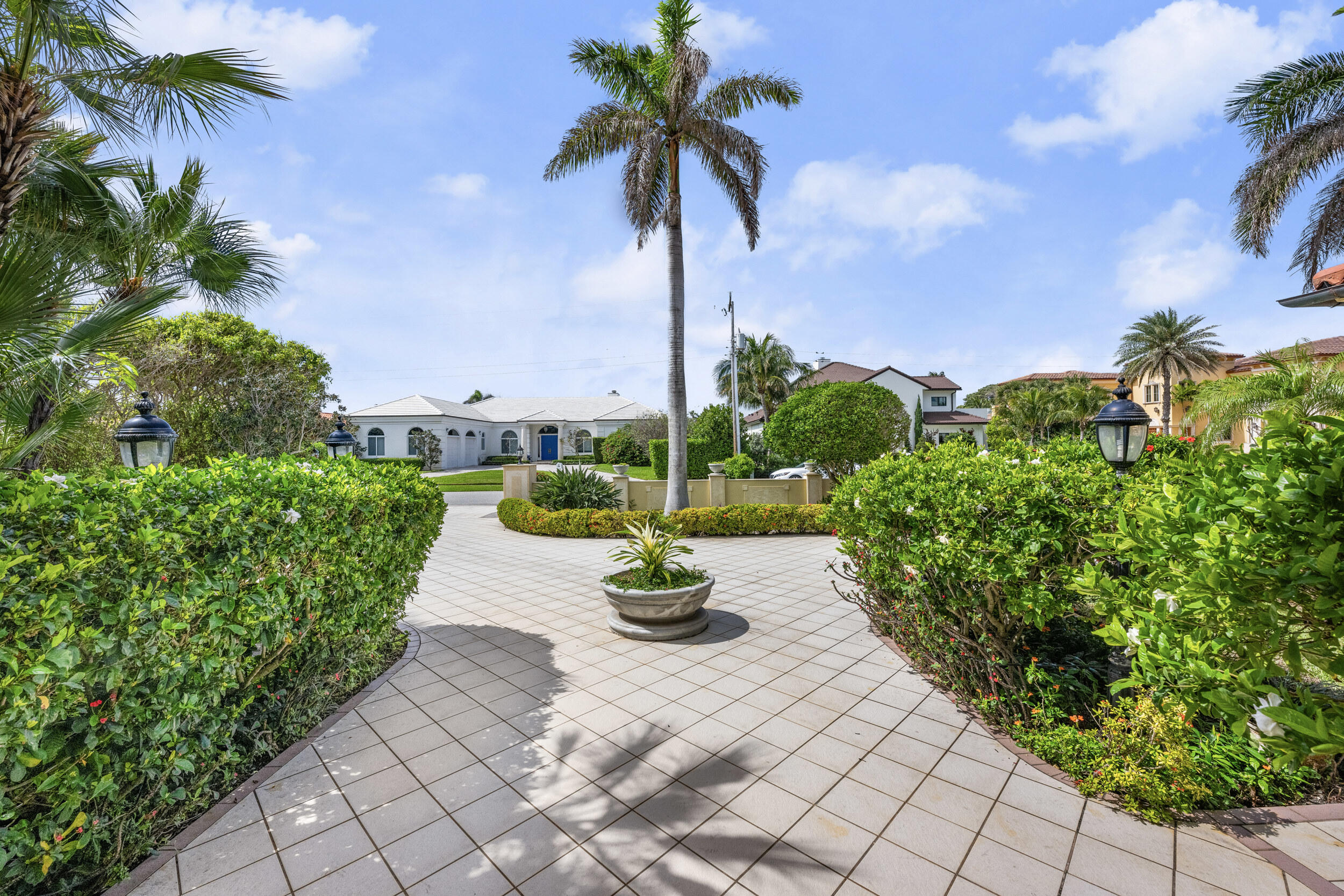 POINT MANALAPAN 1 - Residential