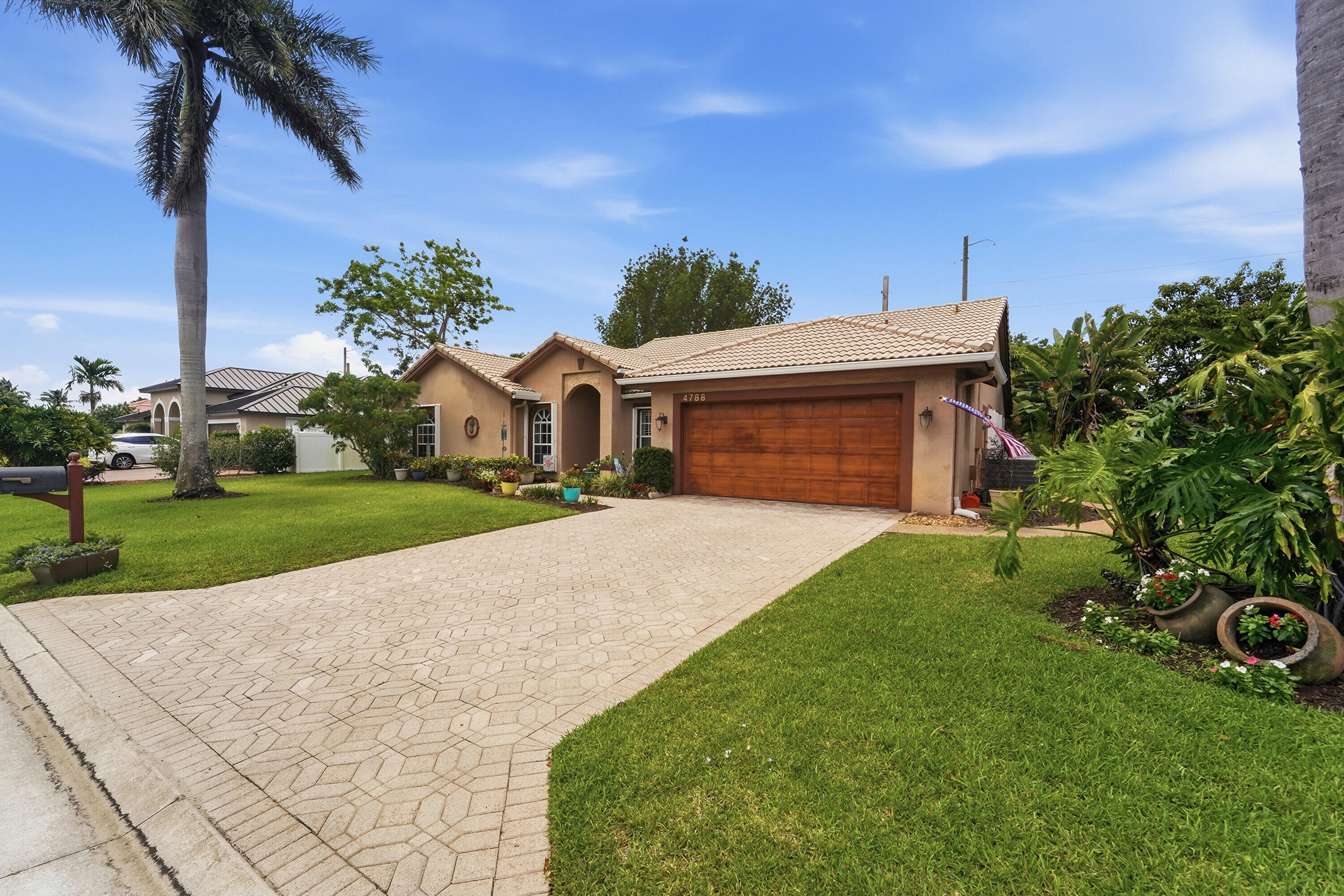 CYPRESS CREEK COUNTRY CLUB SW QUAD - Residential
