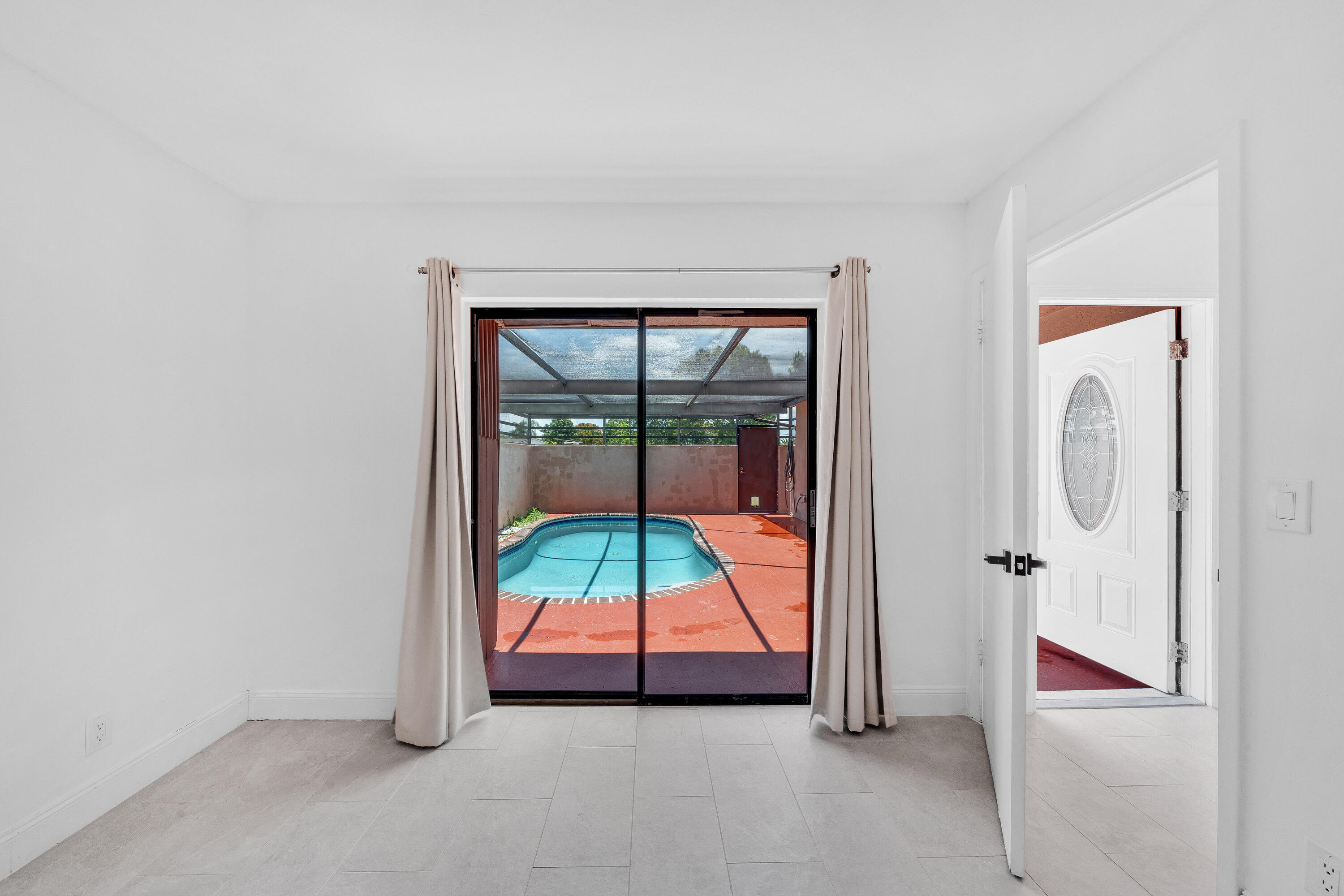 SUNNY PALMS VILLAS - Residential Lease