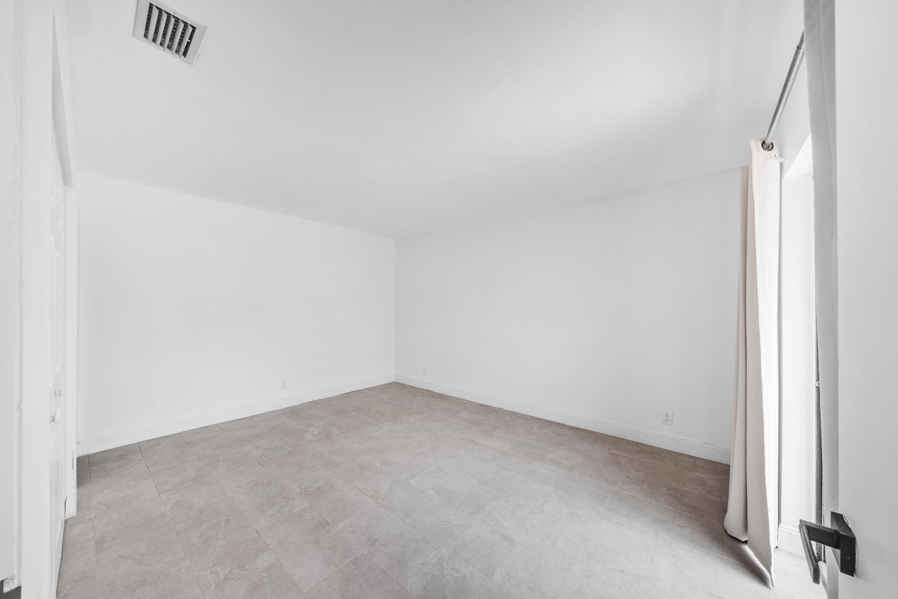 SUNNY PALMS VILLAS - Residential Lease