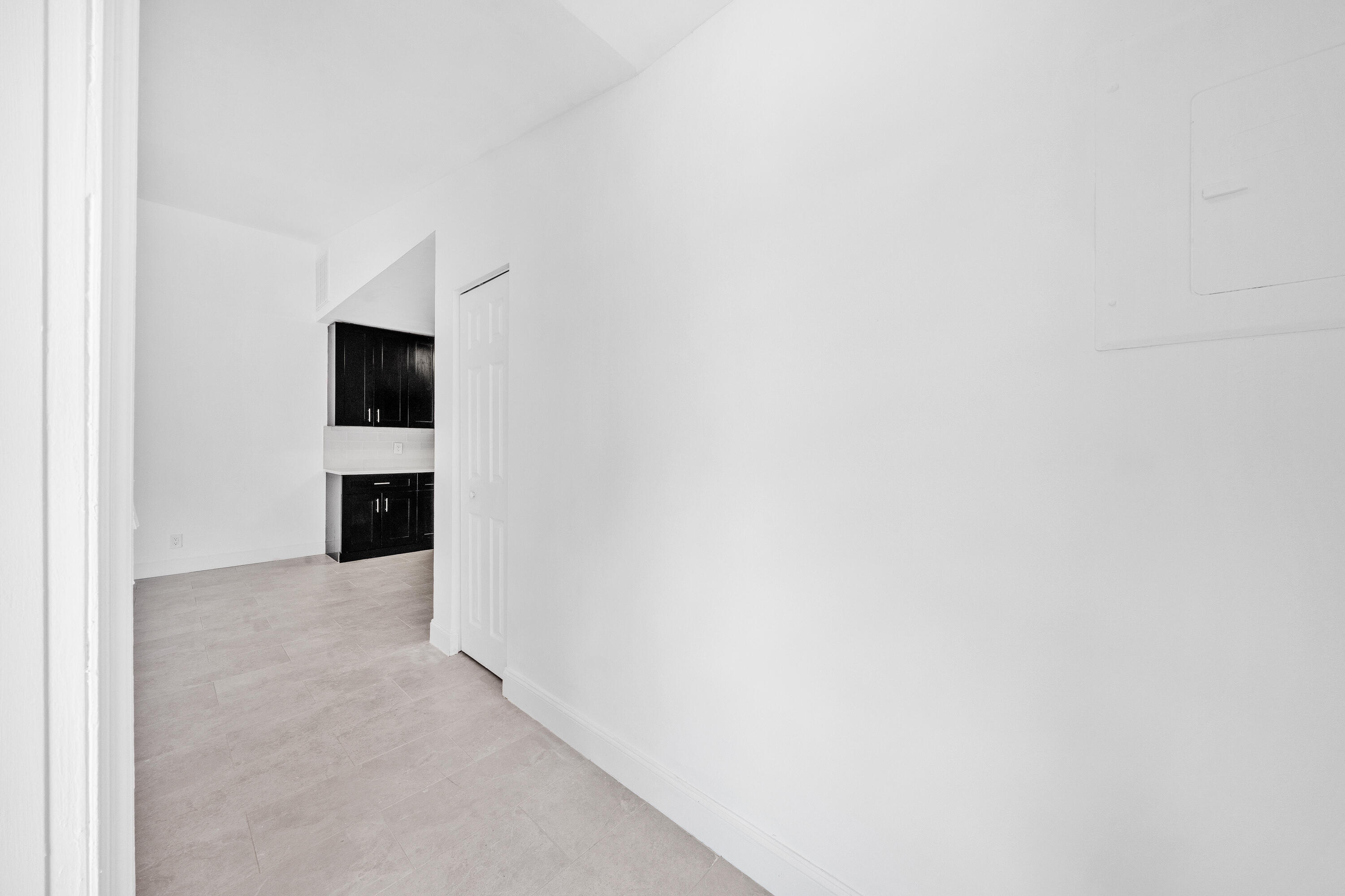 SUNNY PALMS VILLAS - Residential Lease