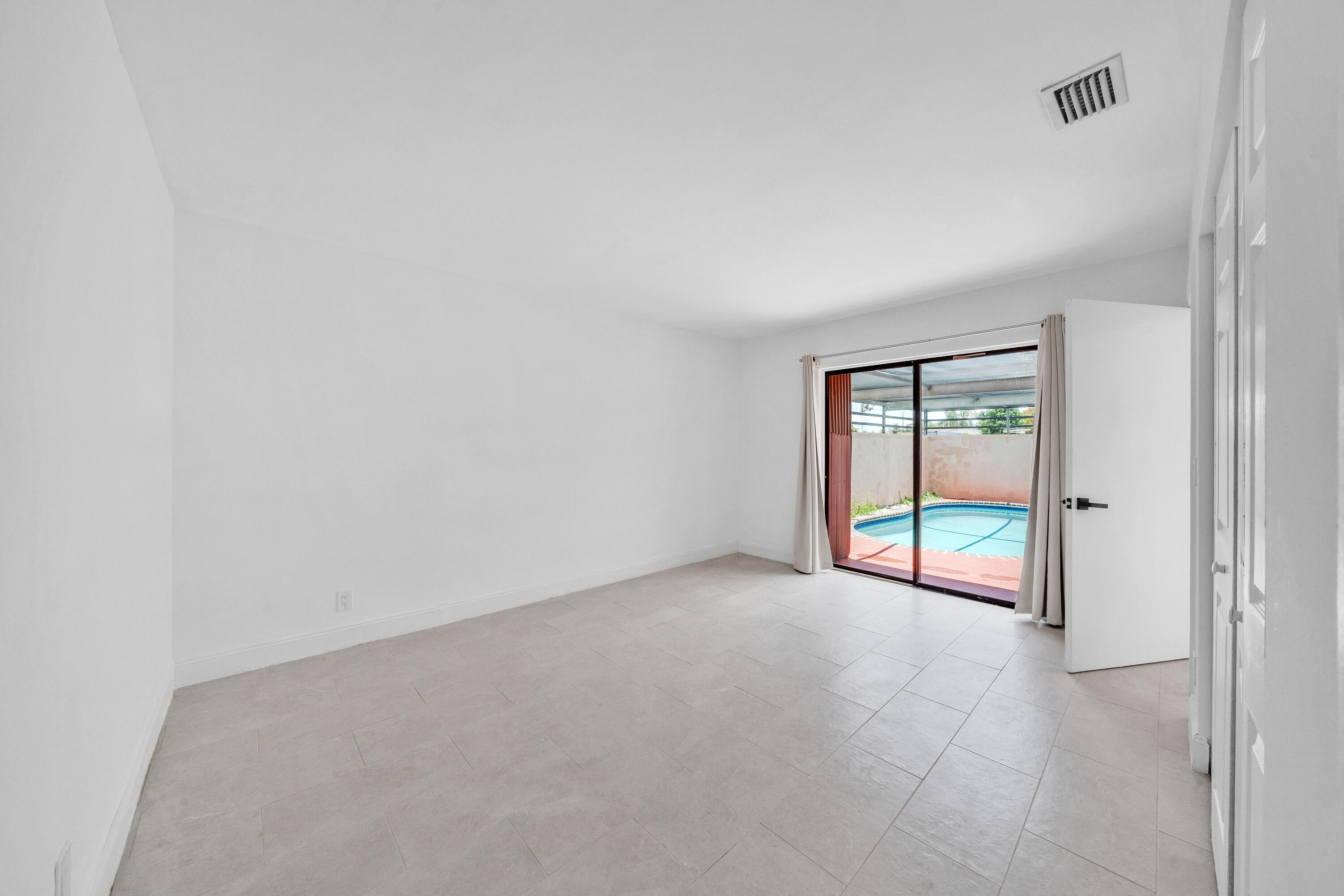 SUNNY PALMS VILLAS - Residential Lease
