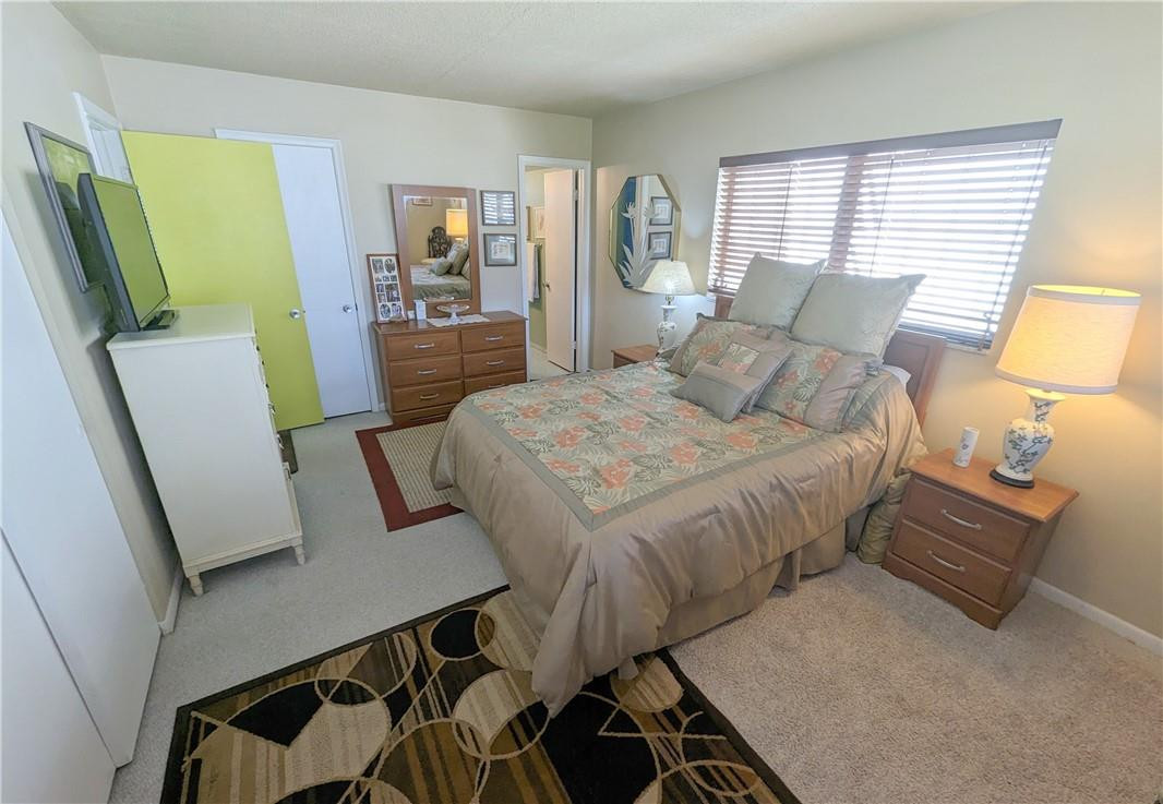 VILLAGE ROYALE ON GREEN - Residential