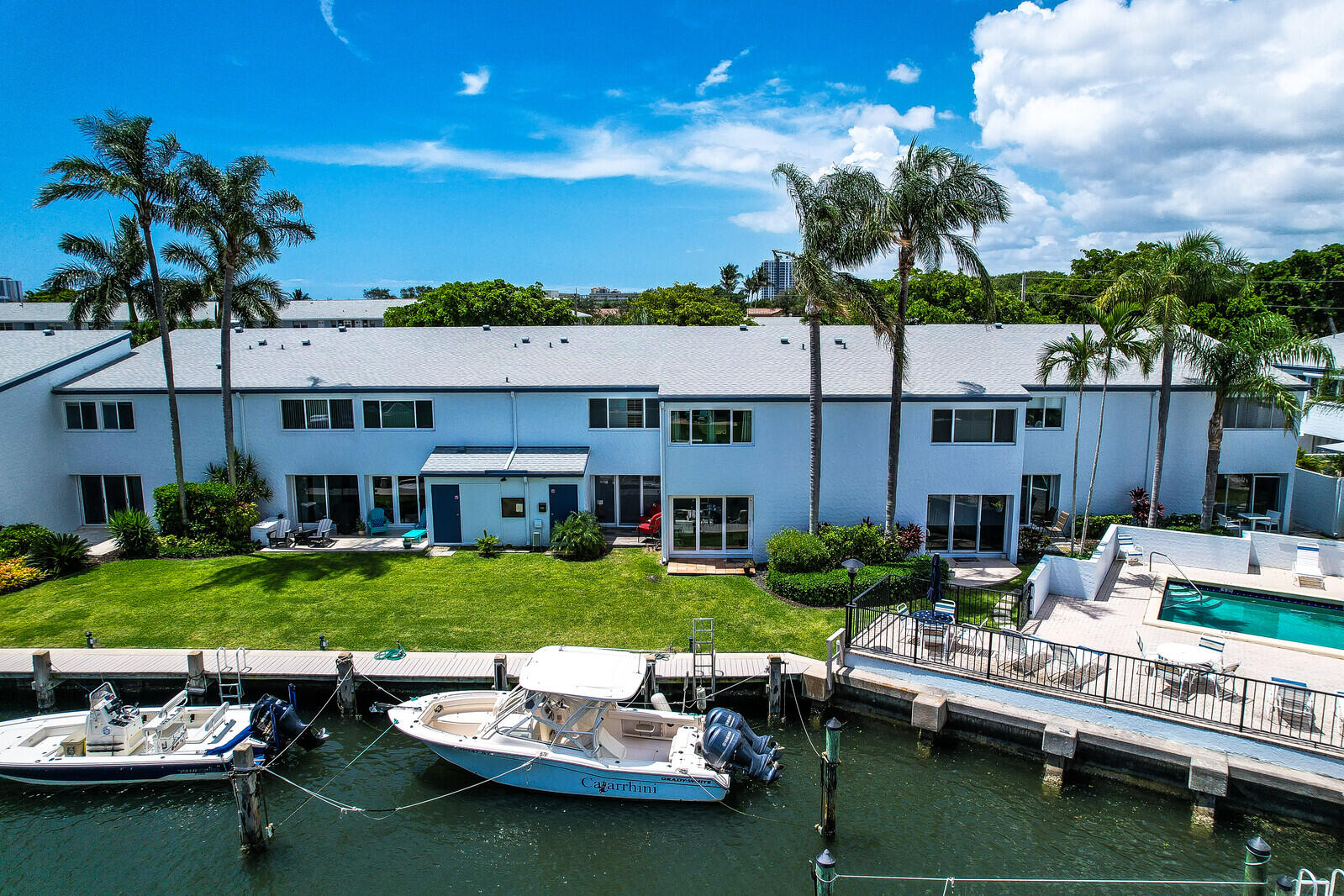 CASTLEWOOD TOWN VILLAS CONDO - Residential
