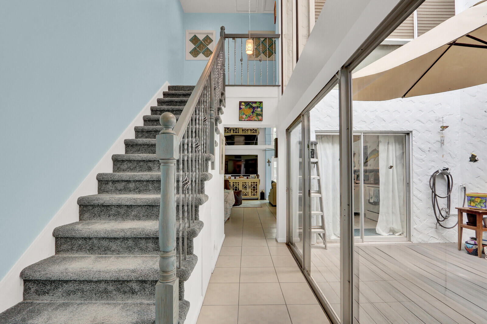 CASTLEWOOD TOWN VILLAS CONDO - Residential
