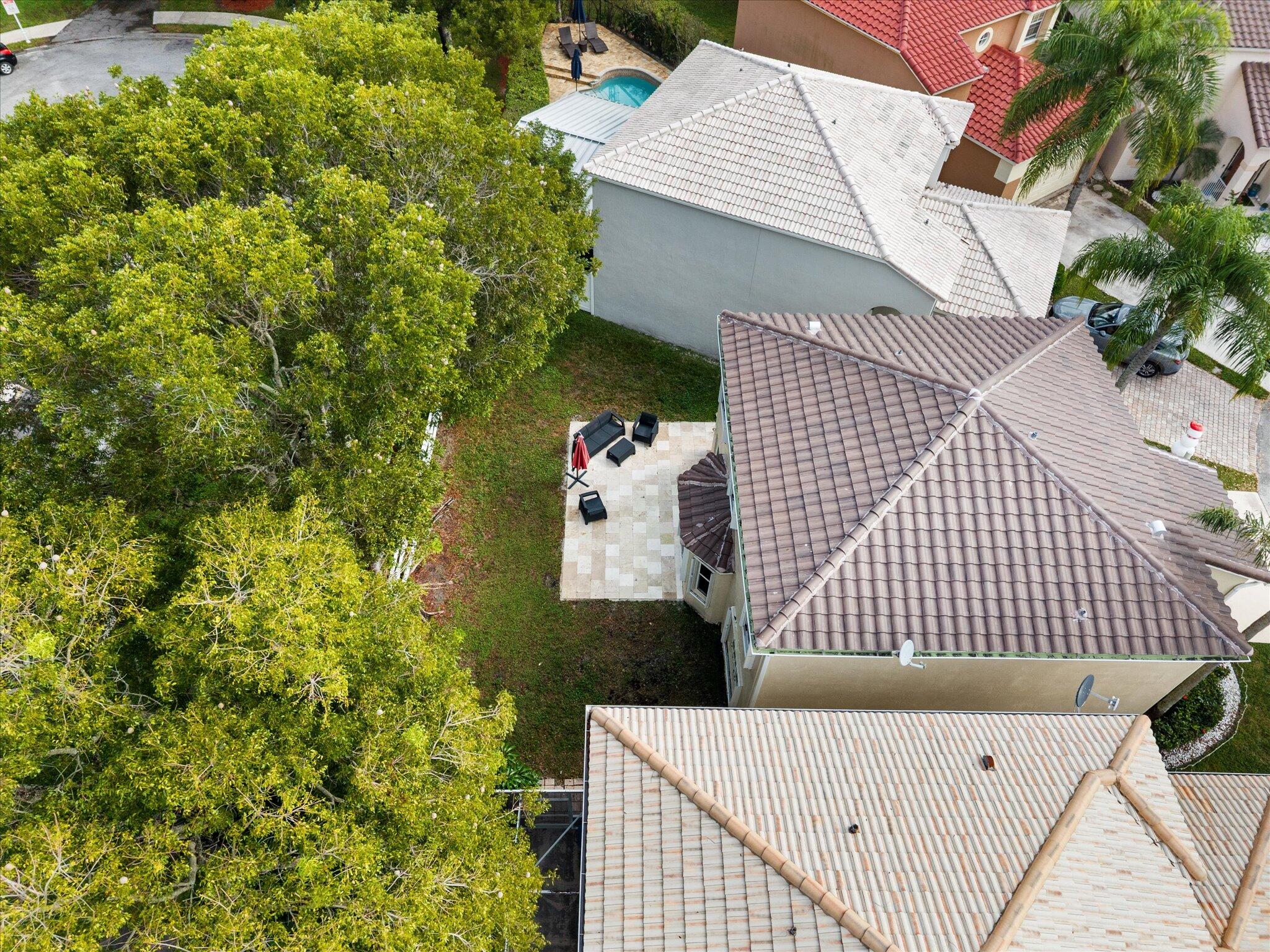 Regency Lakes - Residential
