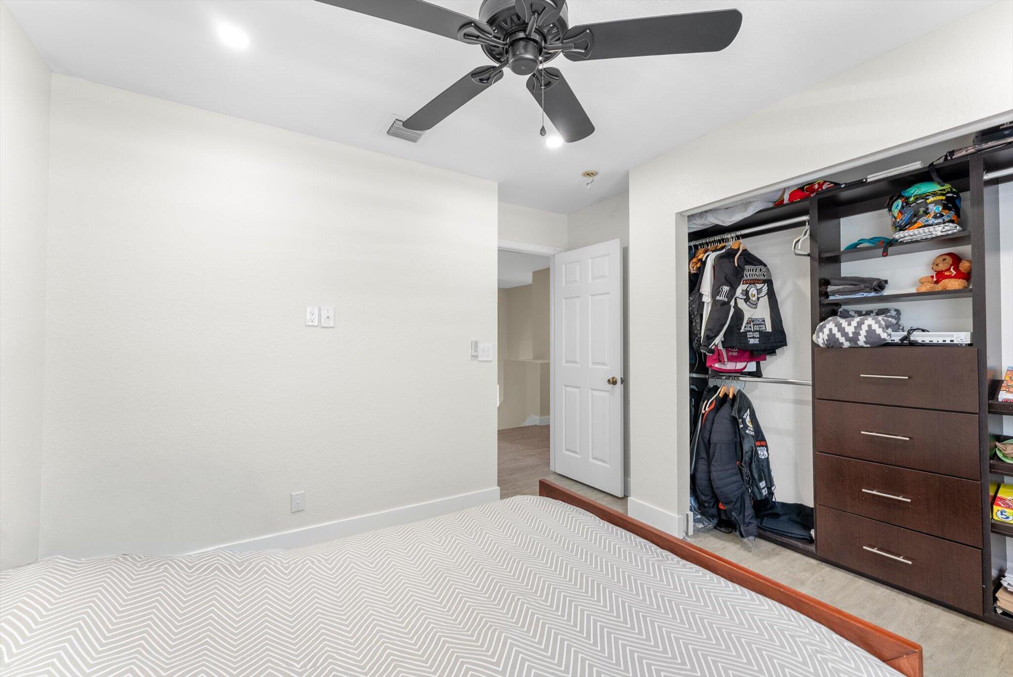 Regency Lakes - Residential