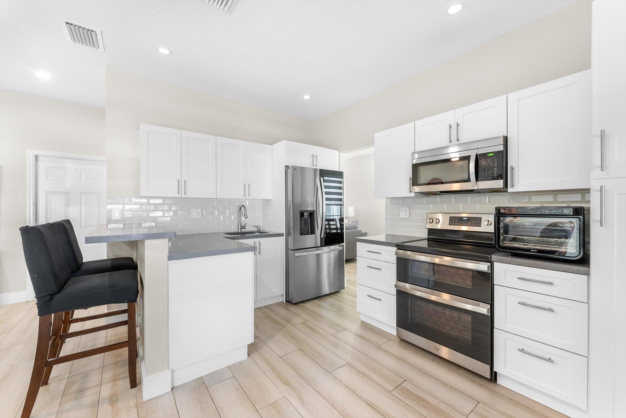 Regency Lakes - Residential