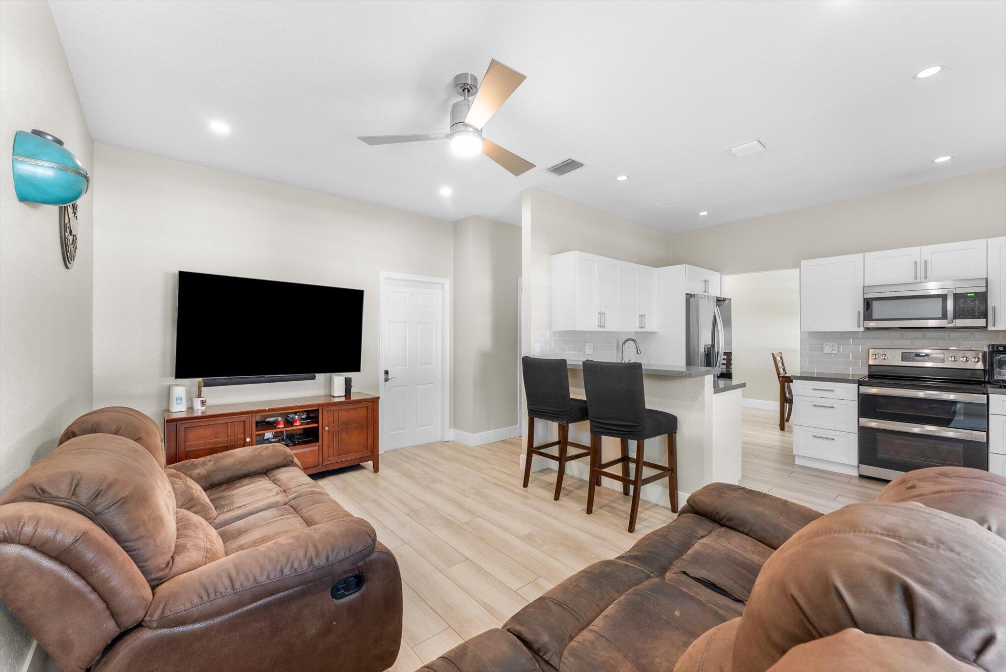 Regency Lakes - Residential