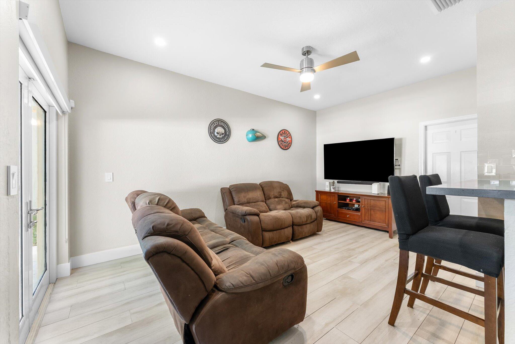 Regency Lakes - Residential
