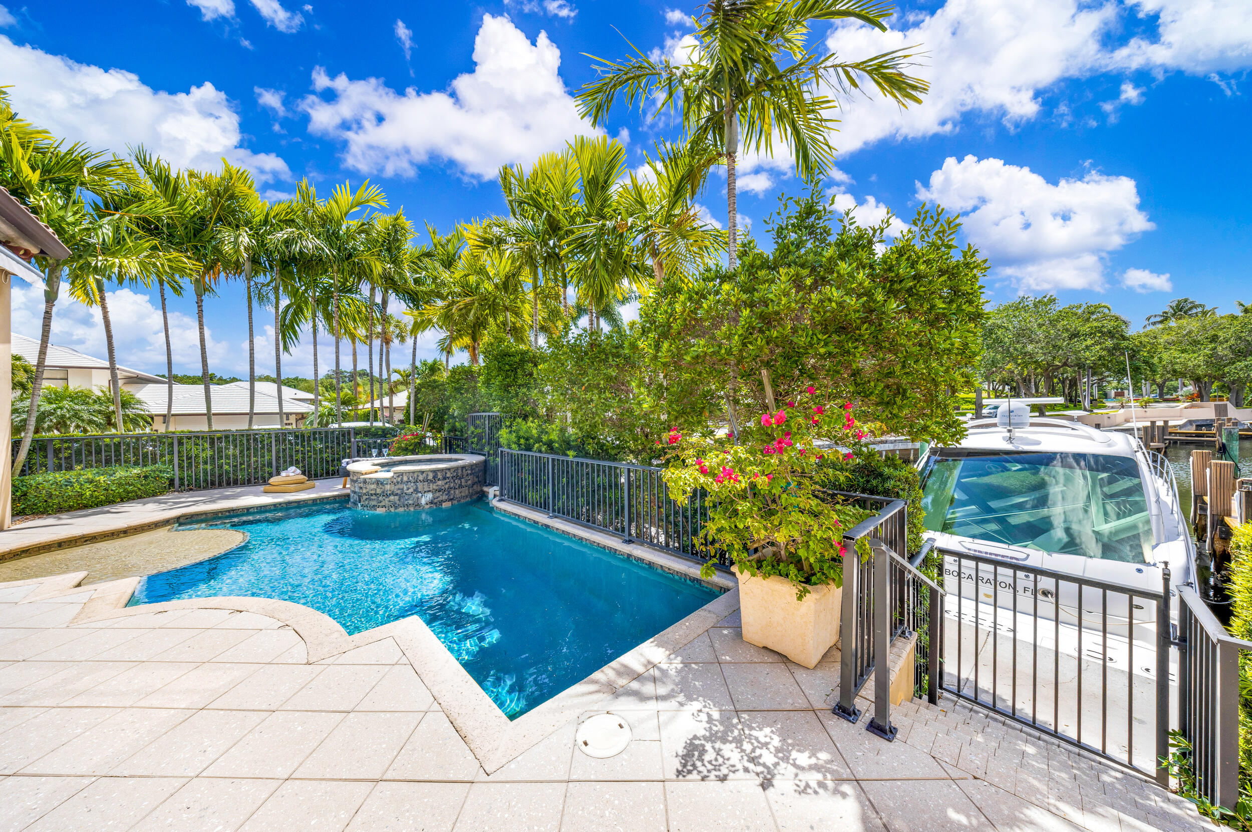 BOCA MARINA - Residential