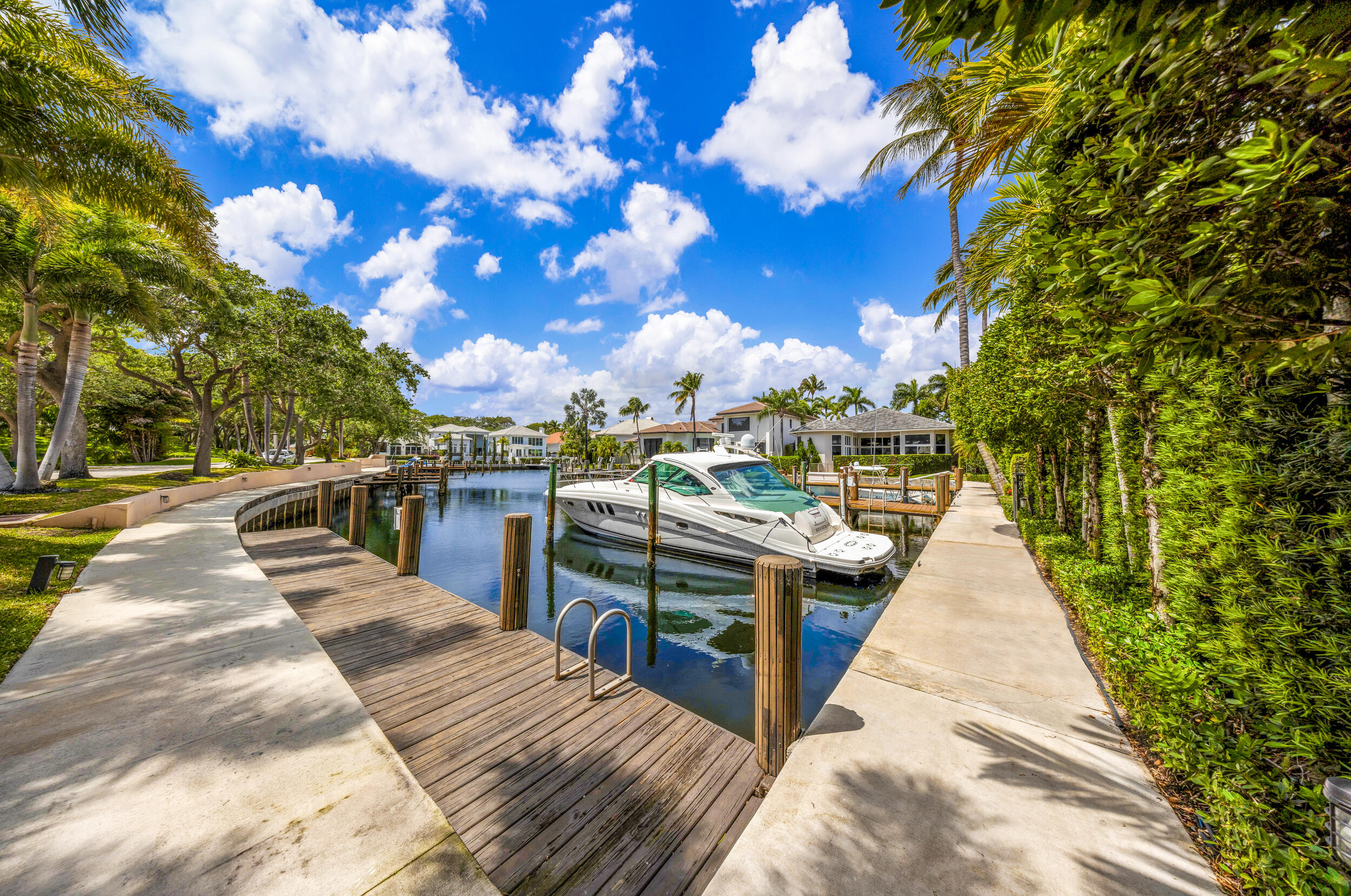BOCA MARINA - Residential