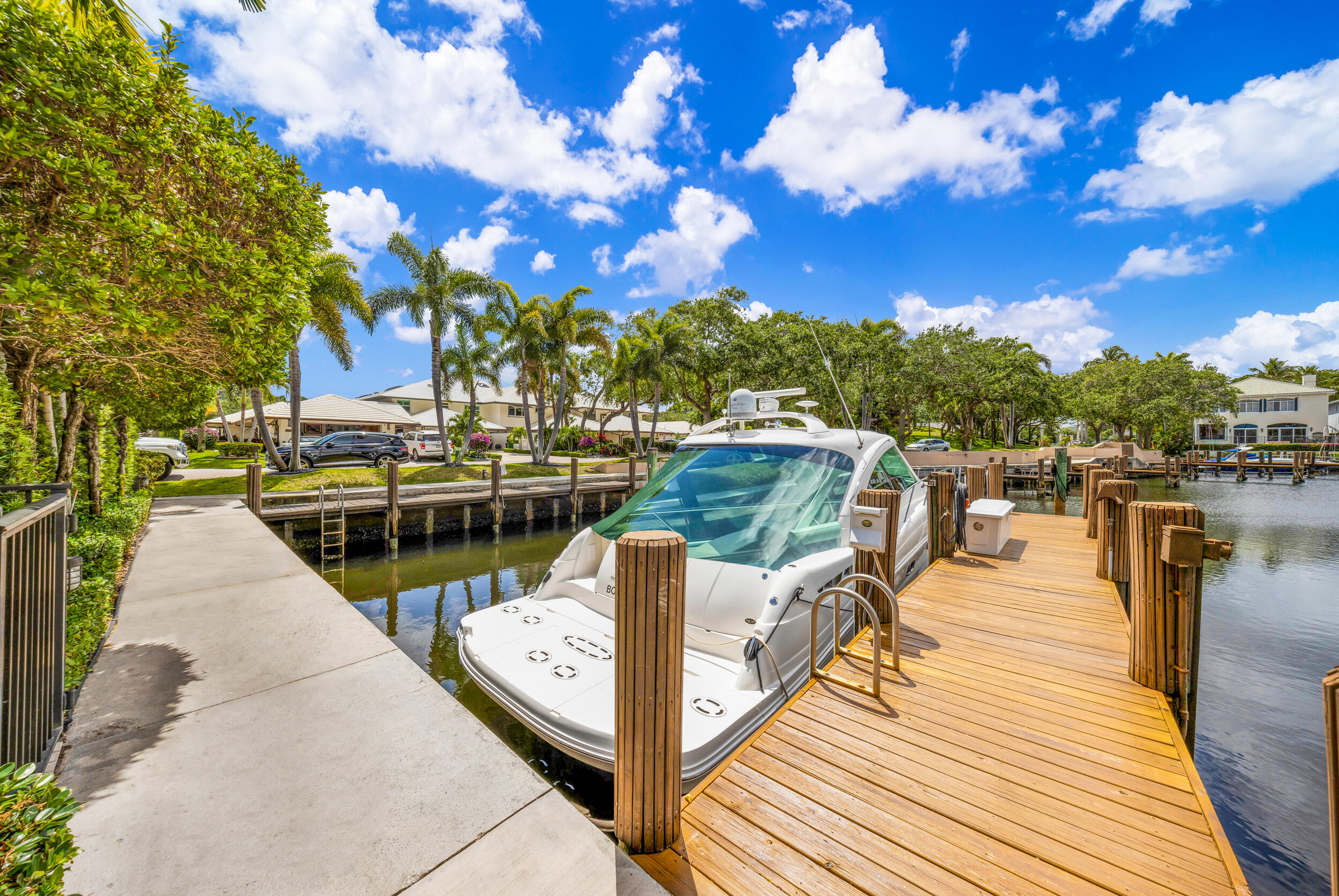 BOCA MARINA - Residential