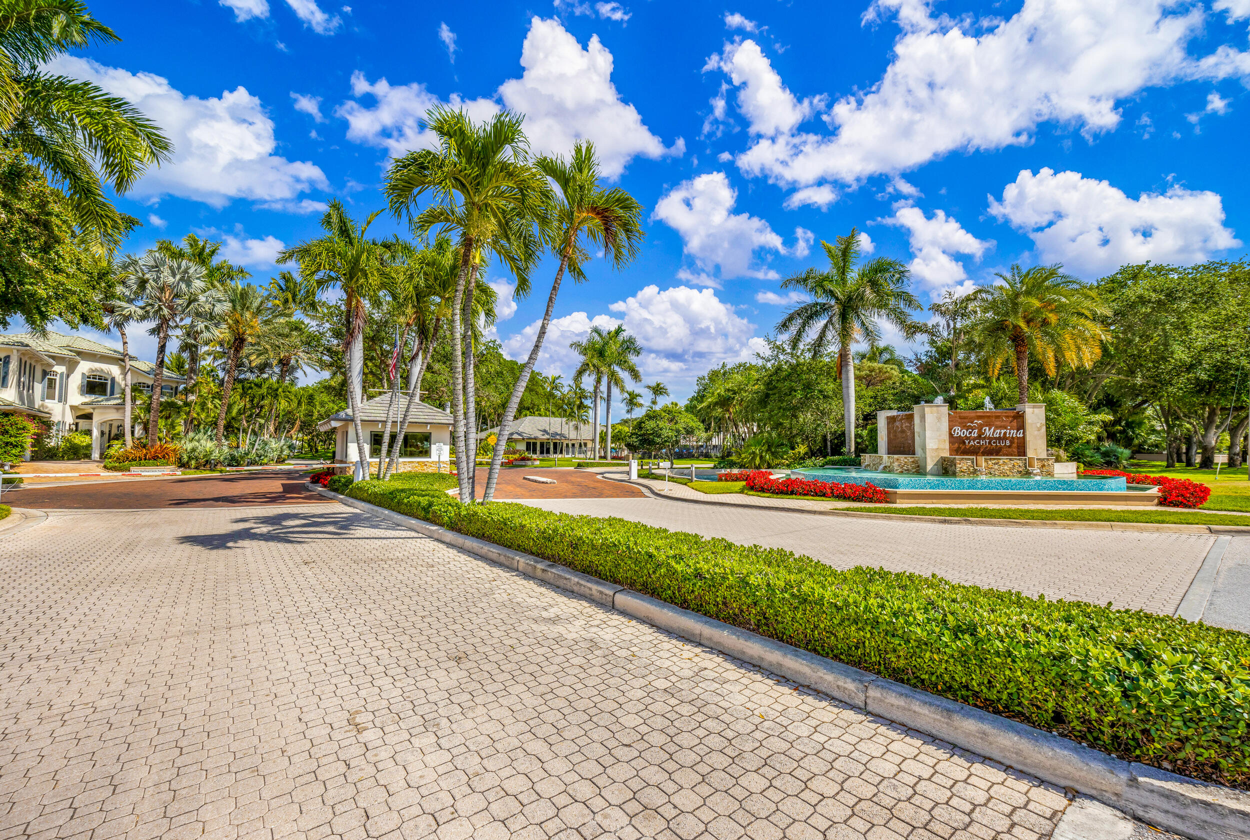 BOCA MARINA - Residential