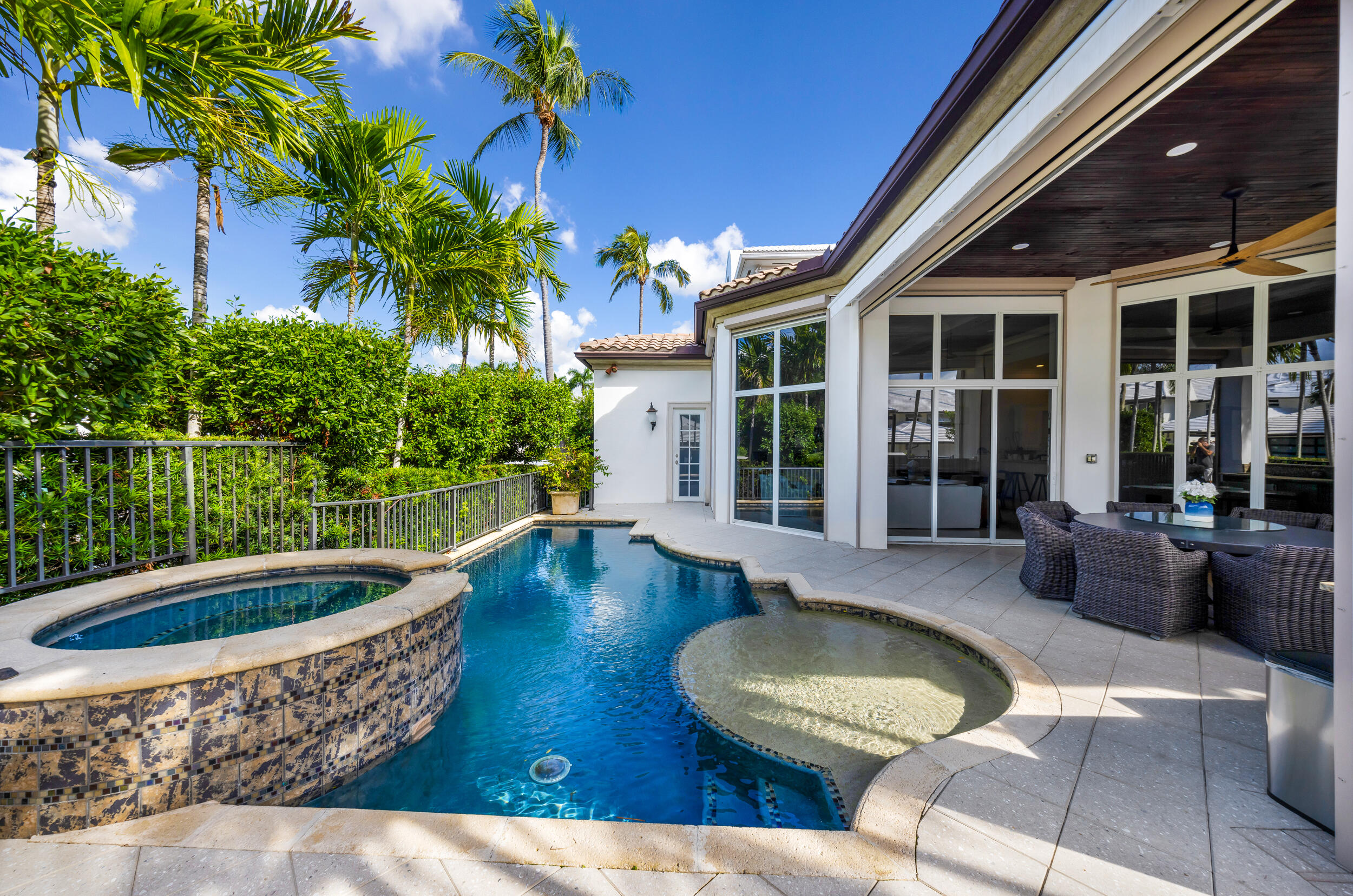 BOCA MARINA - Residential
