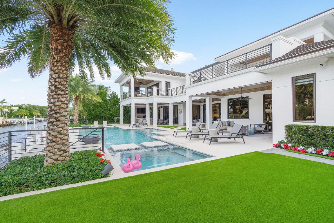 ROYAL PALM YACHT & COUNTRY CLUB - Residential