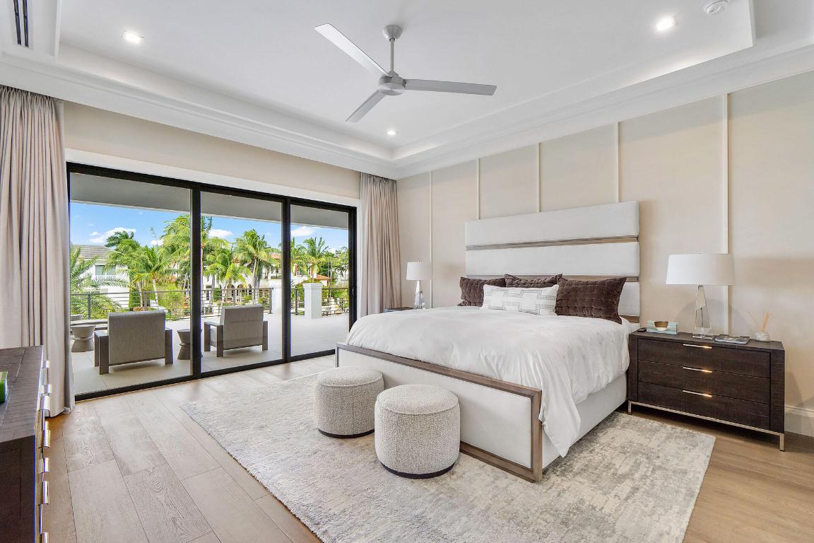 ROYAL PALM YACHT & COUNTRY CLUB - Residential