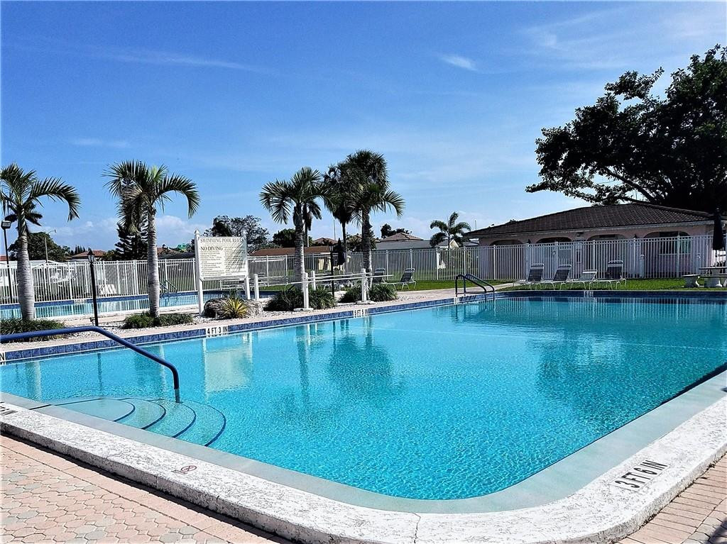 Mainlands Of Tamarac Lake - Residential