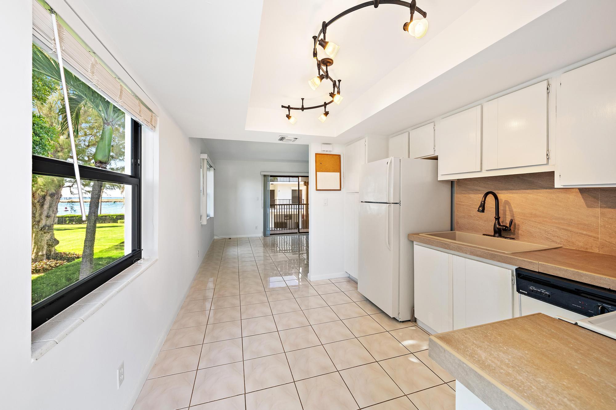 SEASCAPE CONDO - Residential
