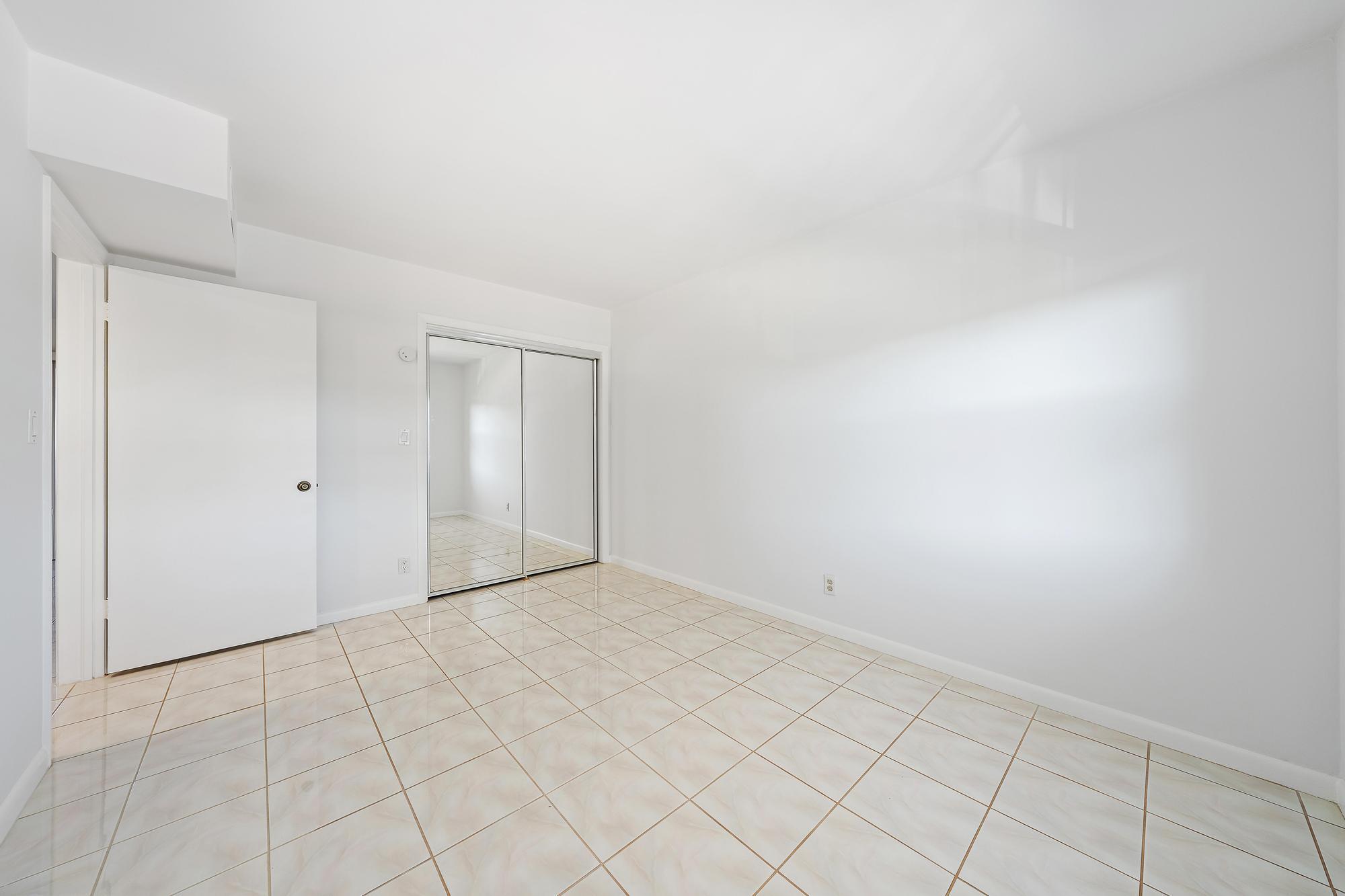 SEASCAPE CONDO - Residential