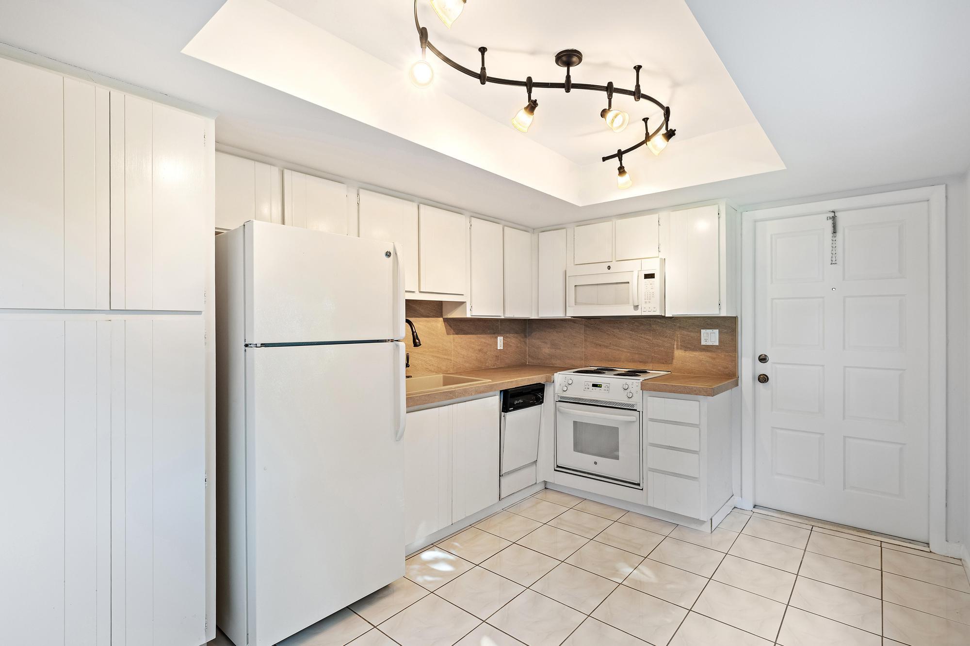 SEASCAPE CONDO - Residential