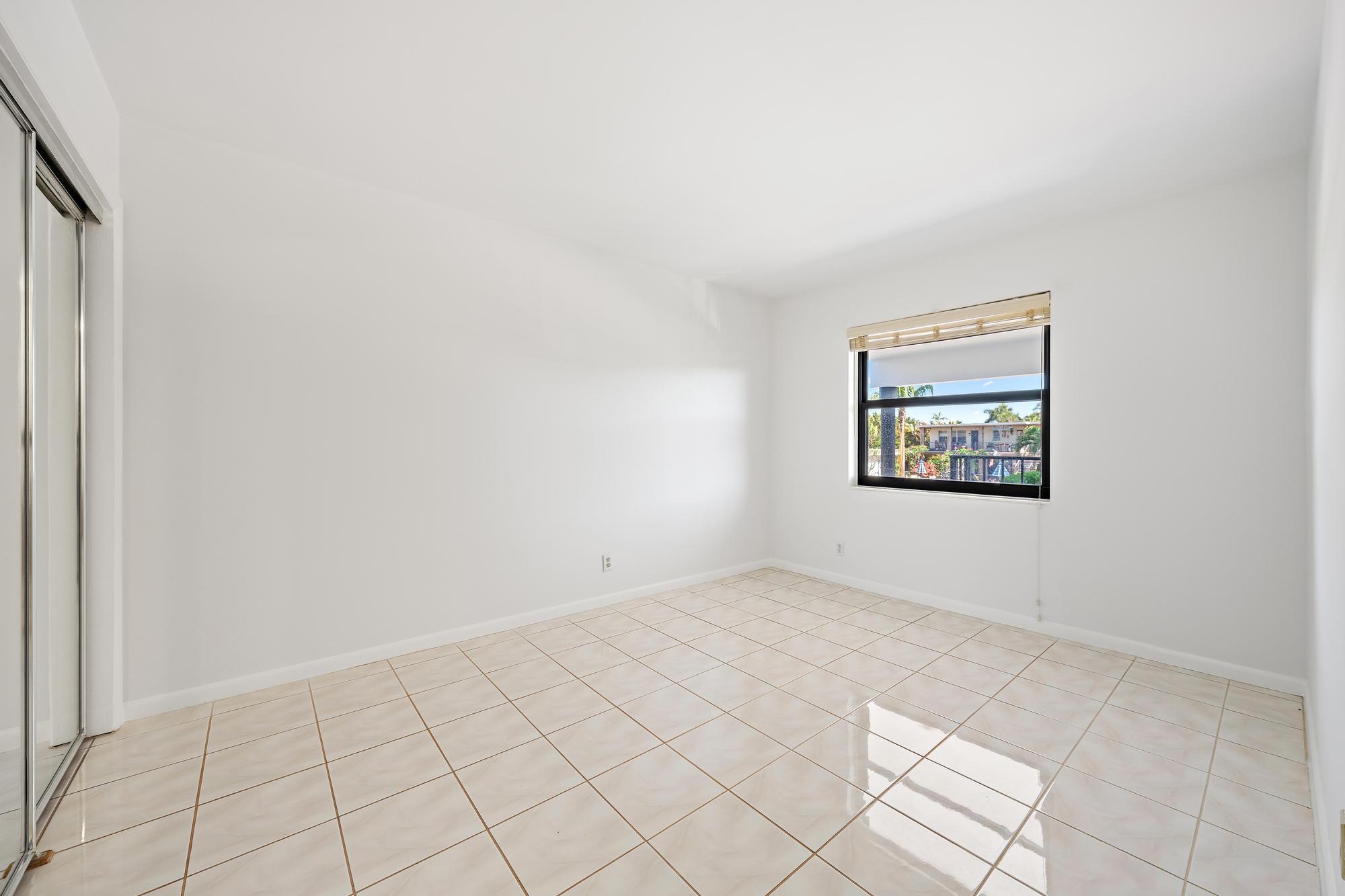 SEASCAPE CONDO - Residential