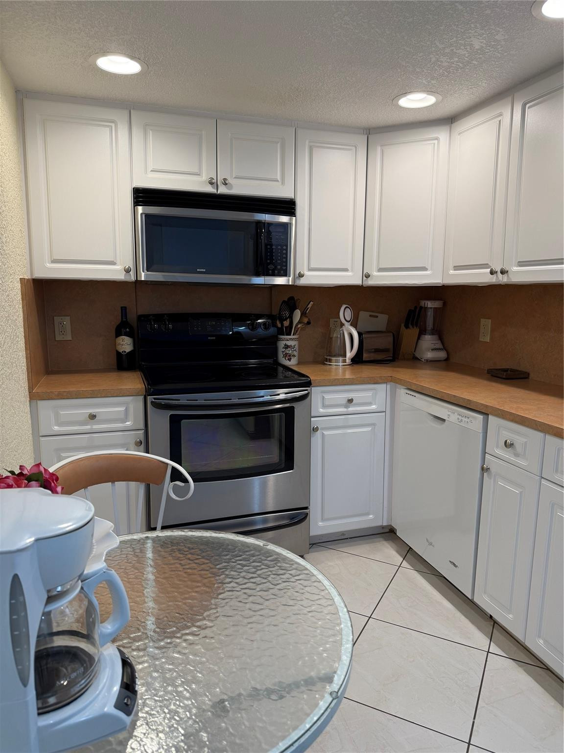 POMPANO BEACH CLUB NORTH CONDO - Residential Lease