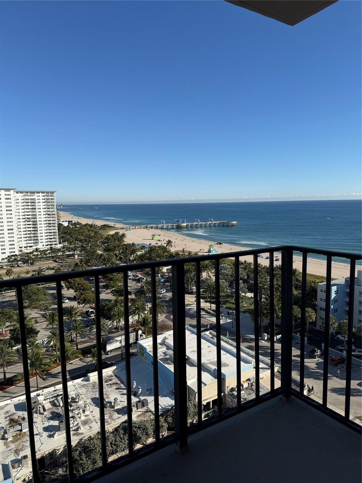 POMPANO BEACH CLUB NORTH CONDO - Residential Lease
