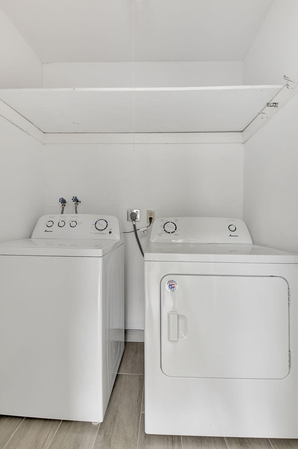 KINGS POINT BURGUNDY CONDOS - Residential